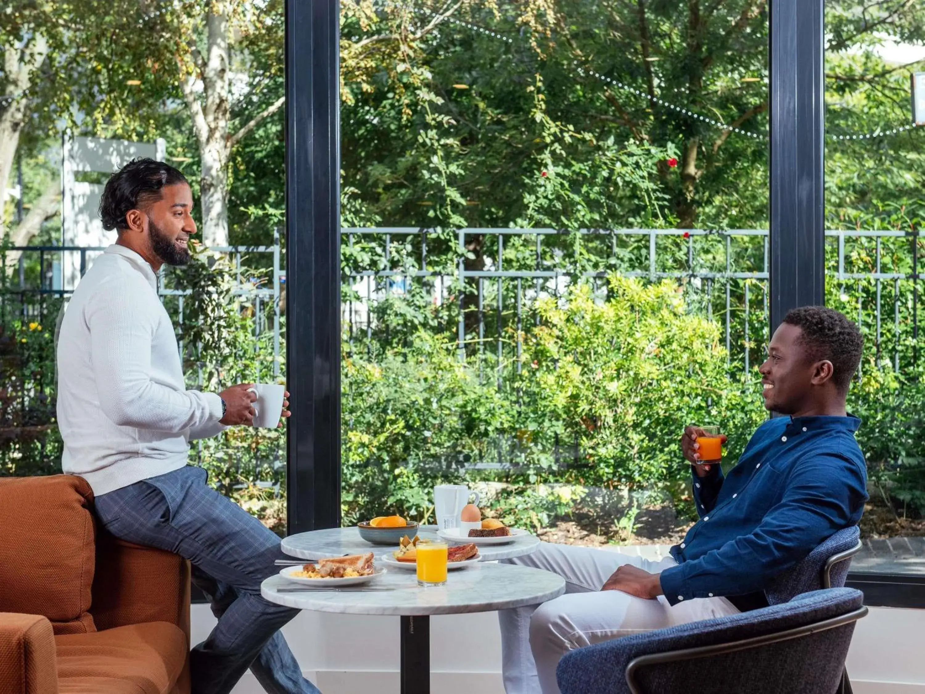 Property building in Aparthotel Adagio La Défense Le Parc Property building in Aparthotel Adagio La Défense Le Parc