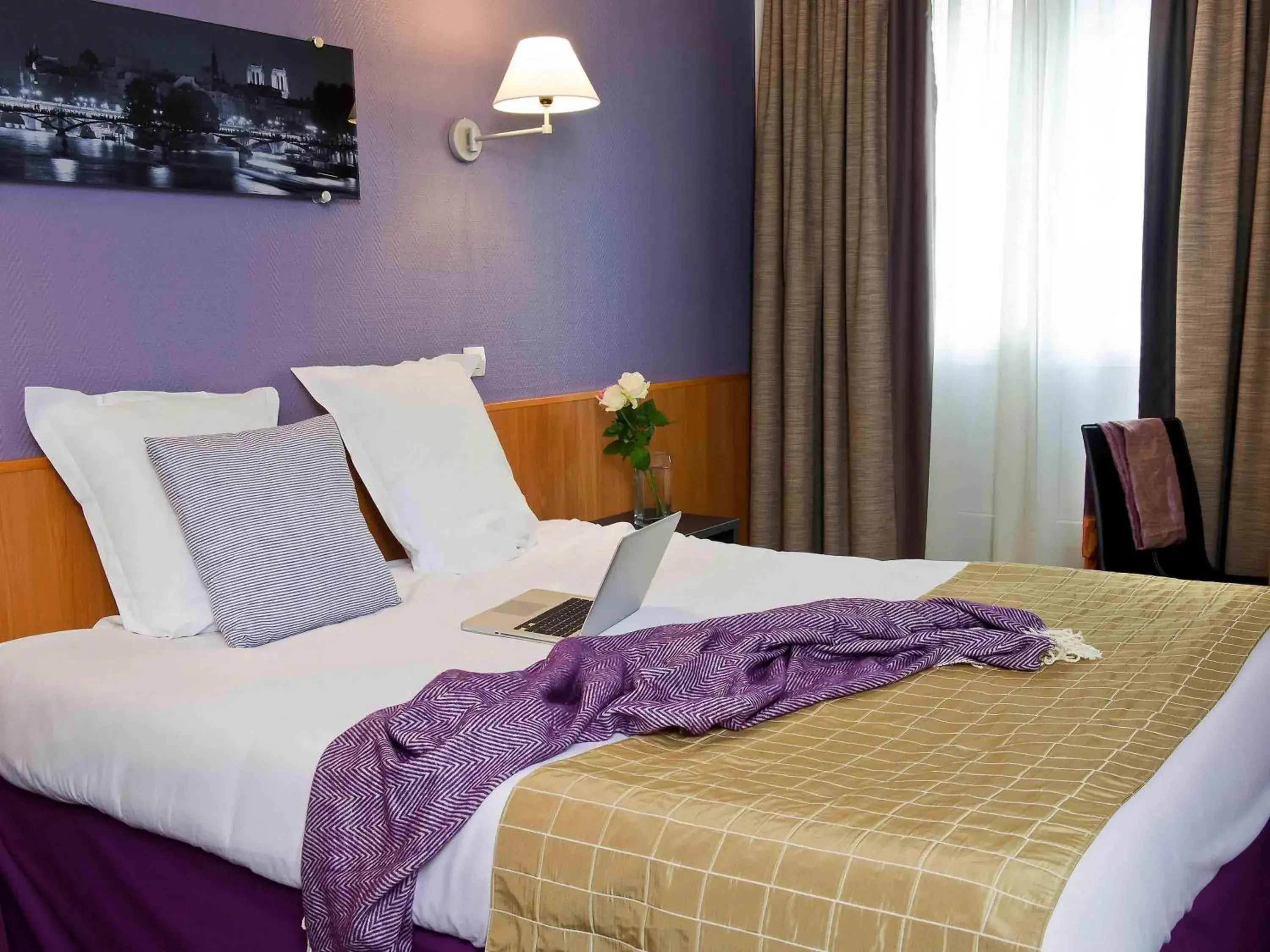 Bedroom, Bed in Aparthotel Adagio La Défense Le Parc Bedroom, Bed in Aparthotel Adagio La Défense Le Parc