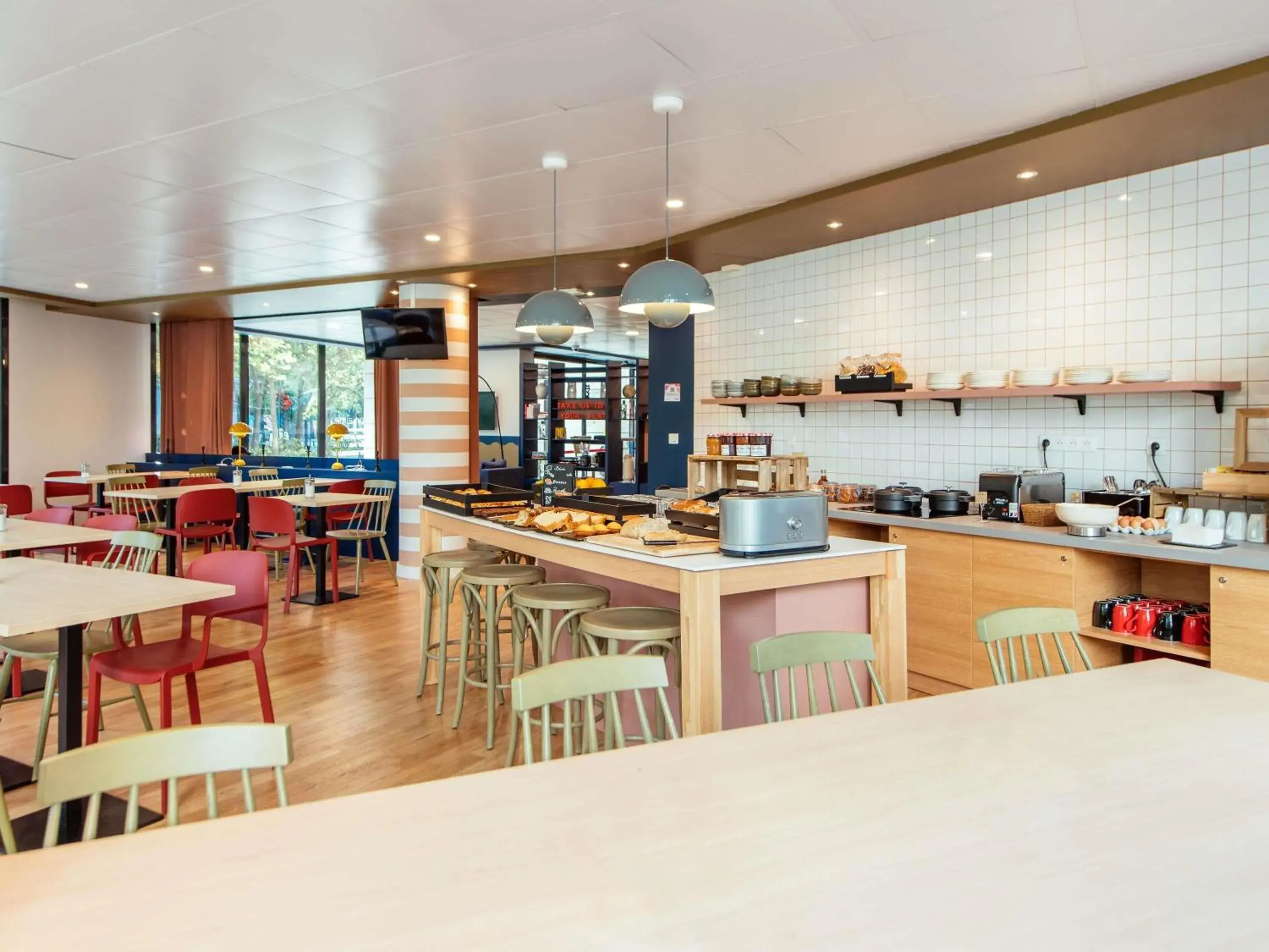 Breakfast in Aparthotel Adagio La Défense Le Parc Breakfast in Aparthotel Adagio La Défense Le Parc