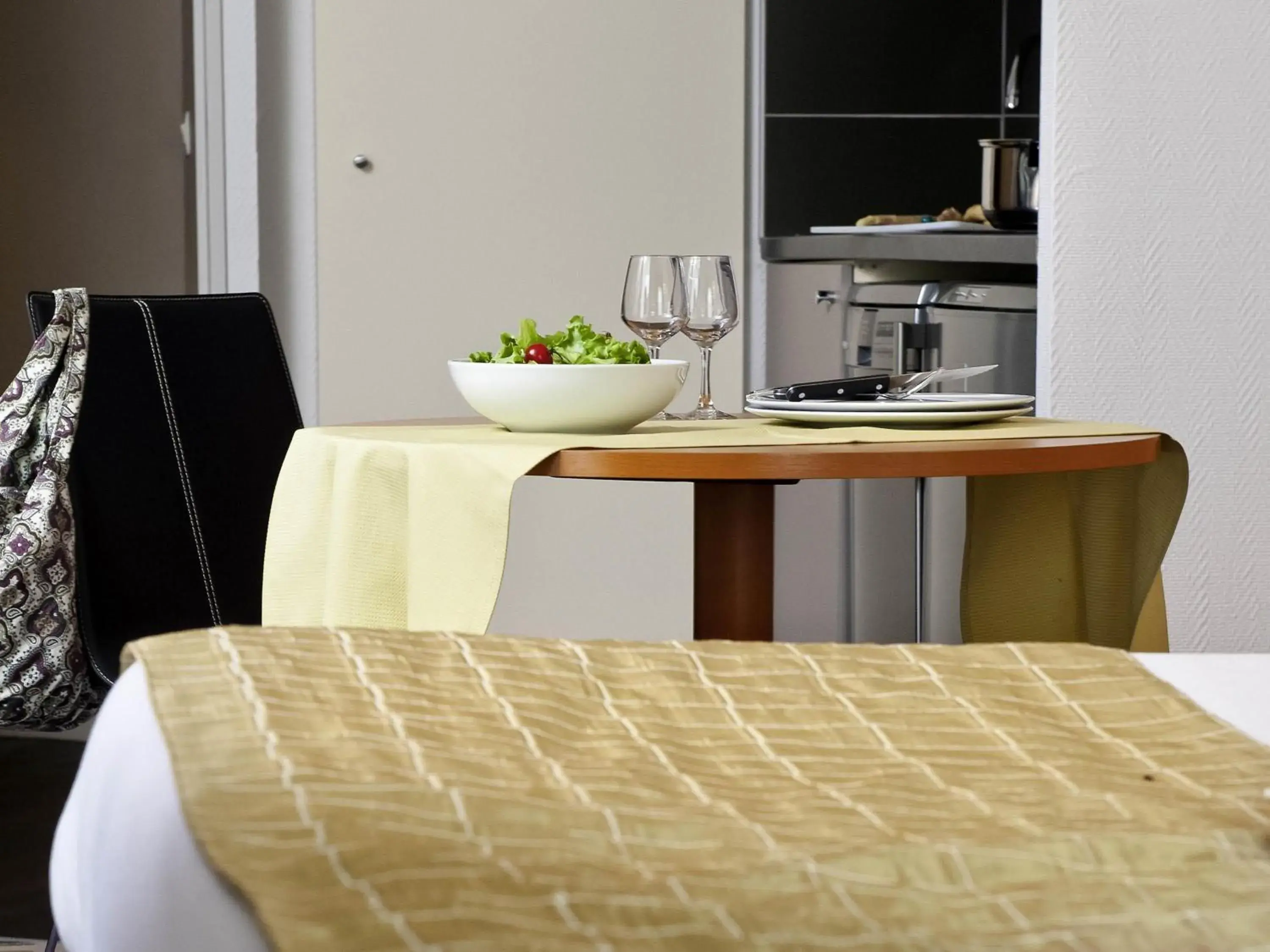 Bedroom in Aparthotel Adagio La Défense Le Parc Bedroom in Aparthotel Adagio La Défense Le Parc