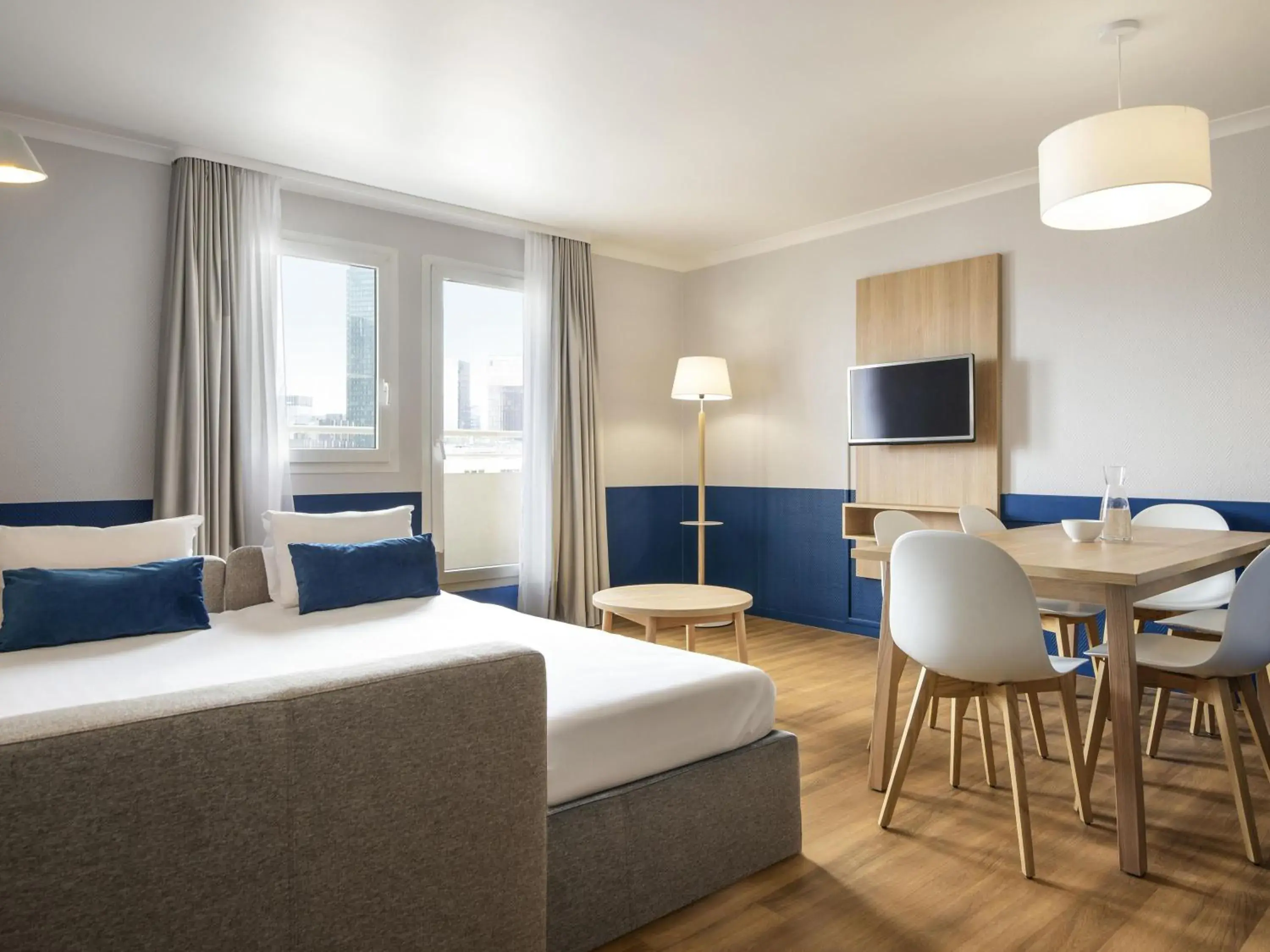 Bedroom, Bed in Aparthotel Adagio La Défense Kléber Bedroom, Bed in Aparthotel Adagio La Défense Kléber