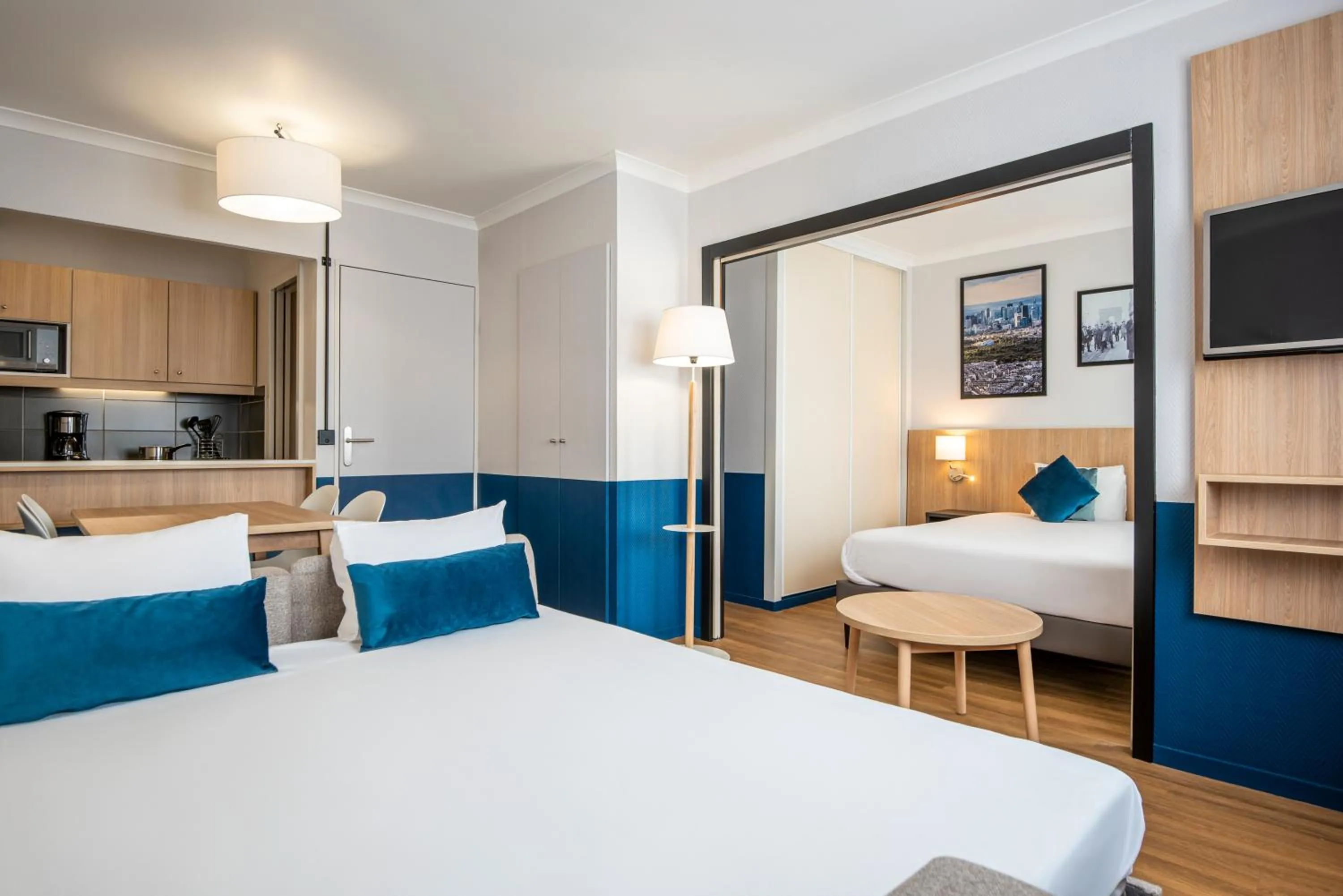 Photo of the whole room, Bed in Aparthotel Adagio La Défense Kléber