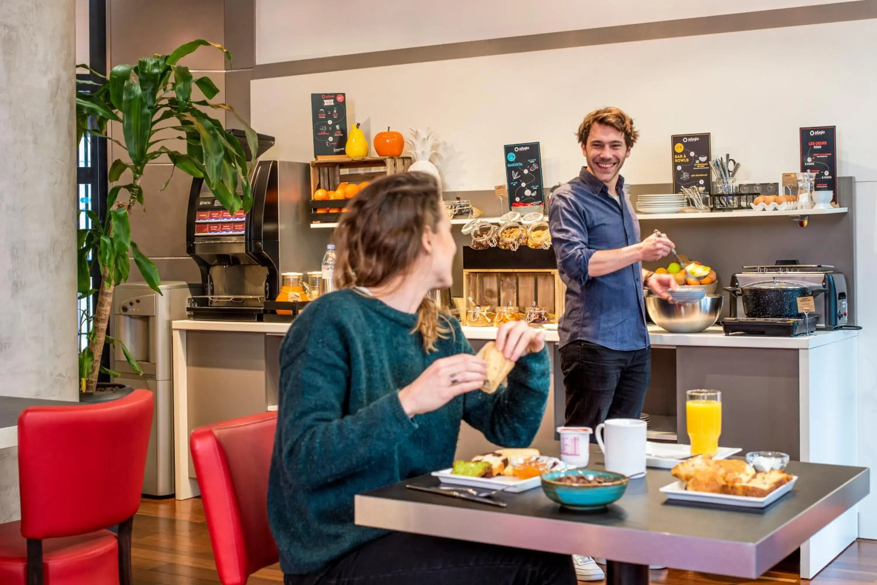 Breakfast in Aparthotel Adagio La Défense Kléber Breakfast in Aparthotel Adagio La Défense Kléber
