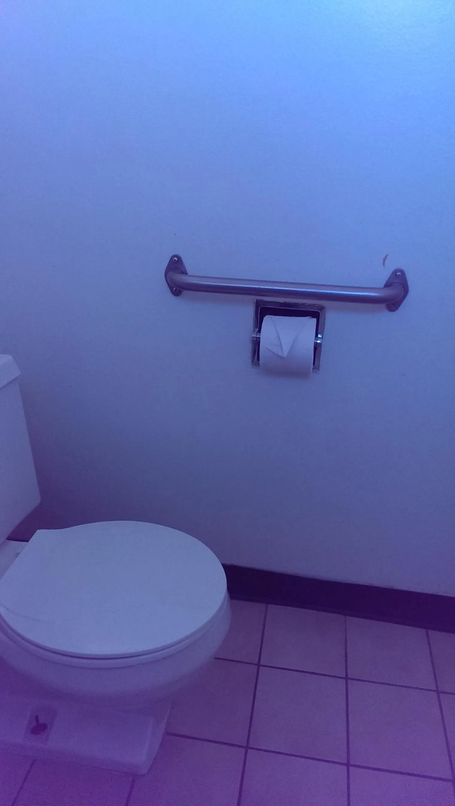 Bathroom in Motel 8 Willcox