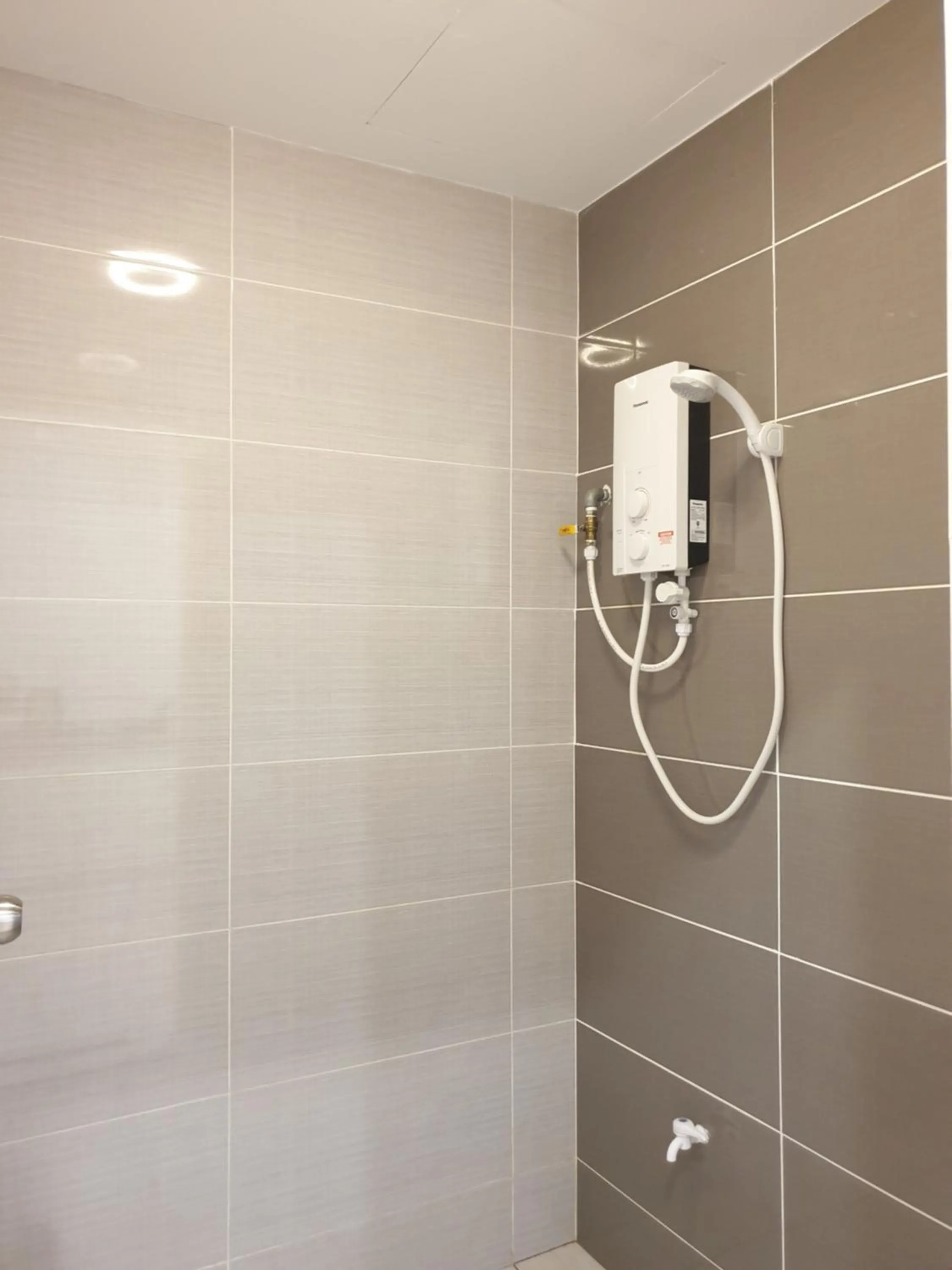 Shower in Grace Homestay Tawau