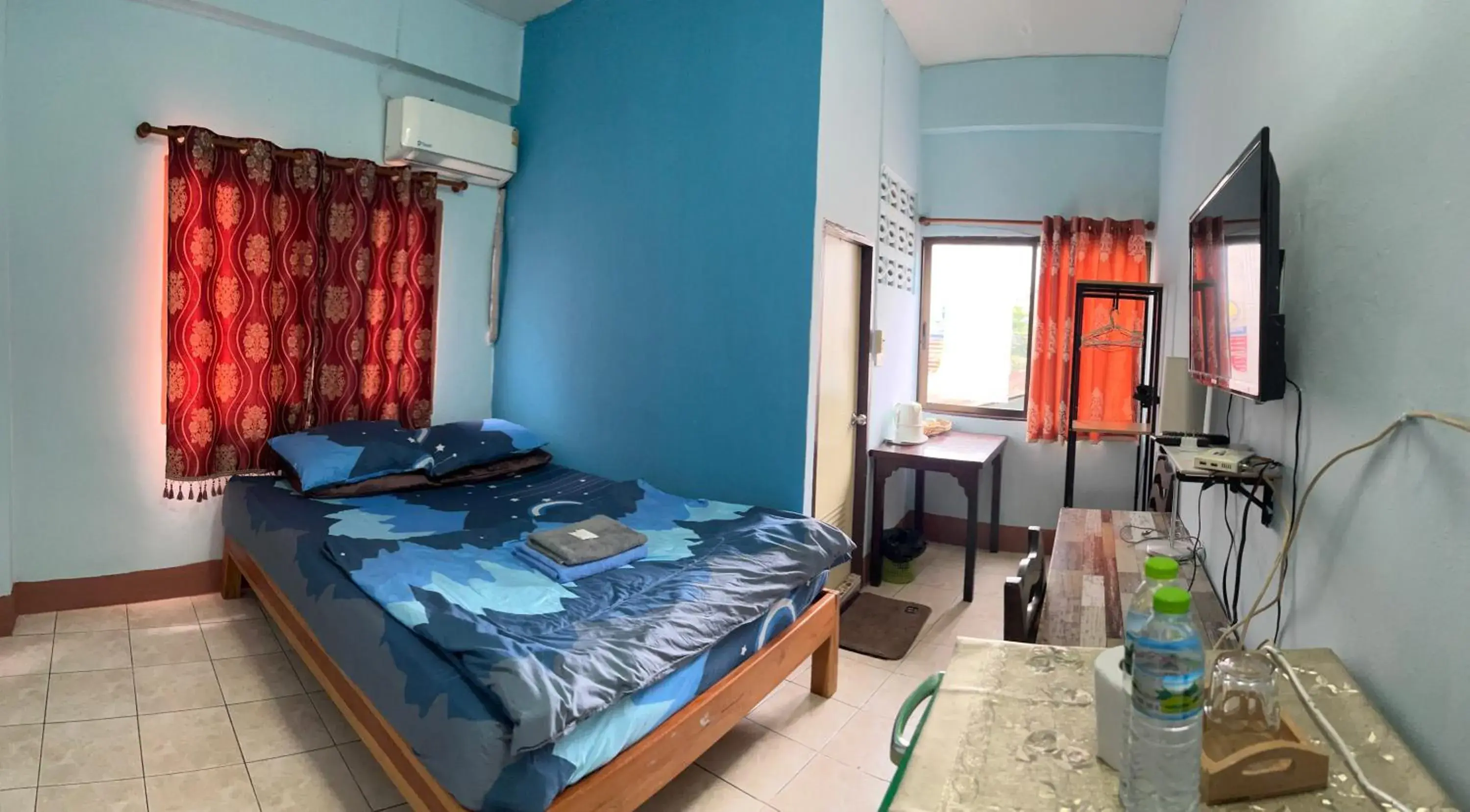 Small Double Room in Baan Picha 2 Small Double Room in Baan Picha 2