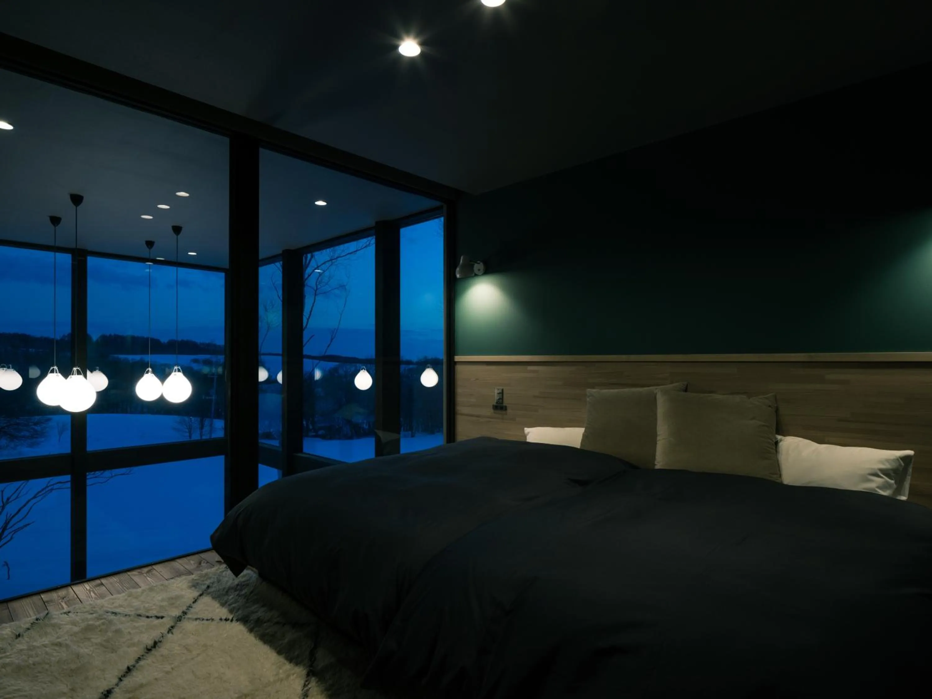 Bed in MAOIQ
