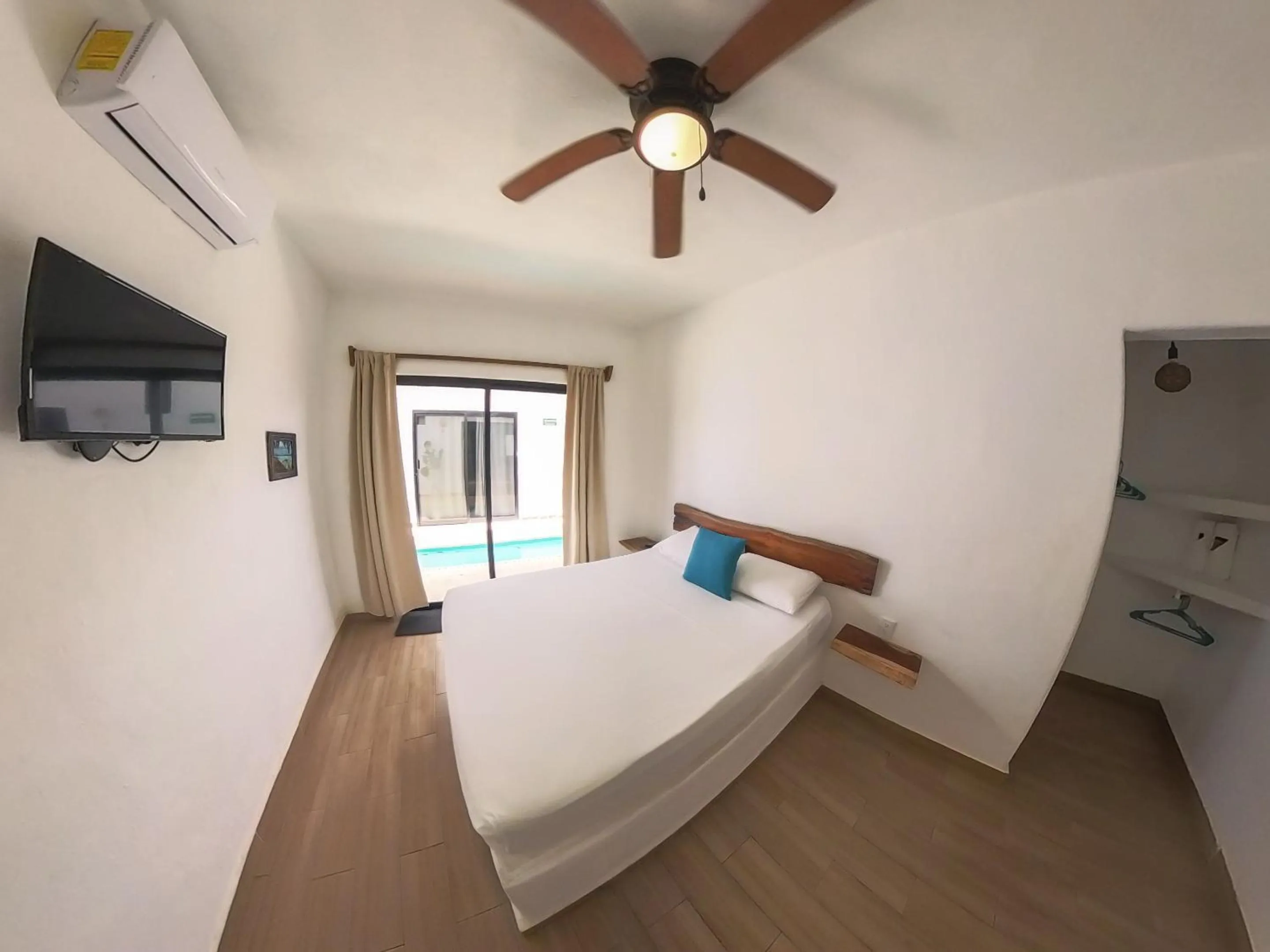 Bed in Ade Hotel Bacalar