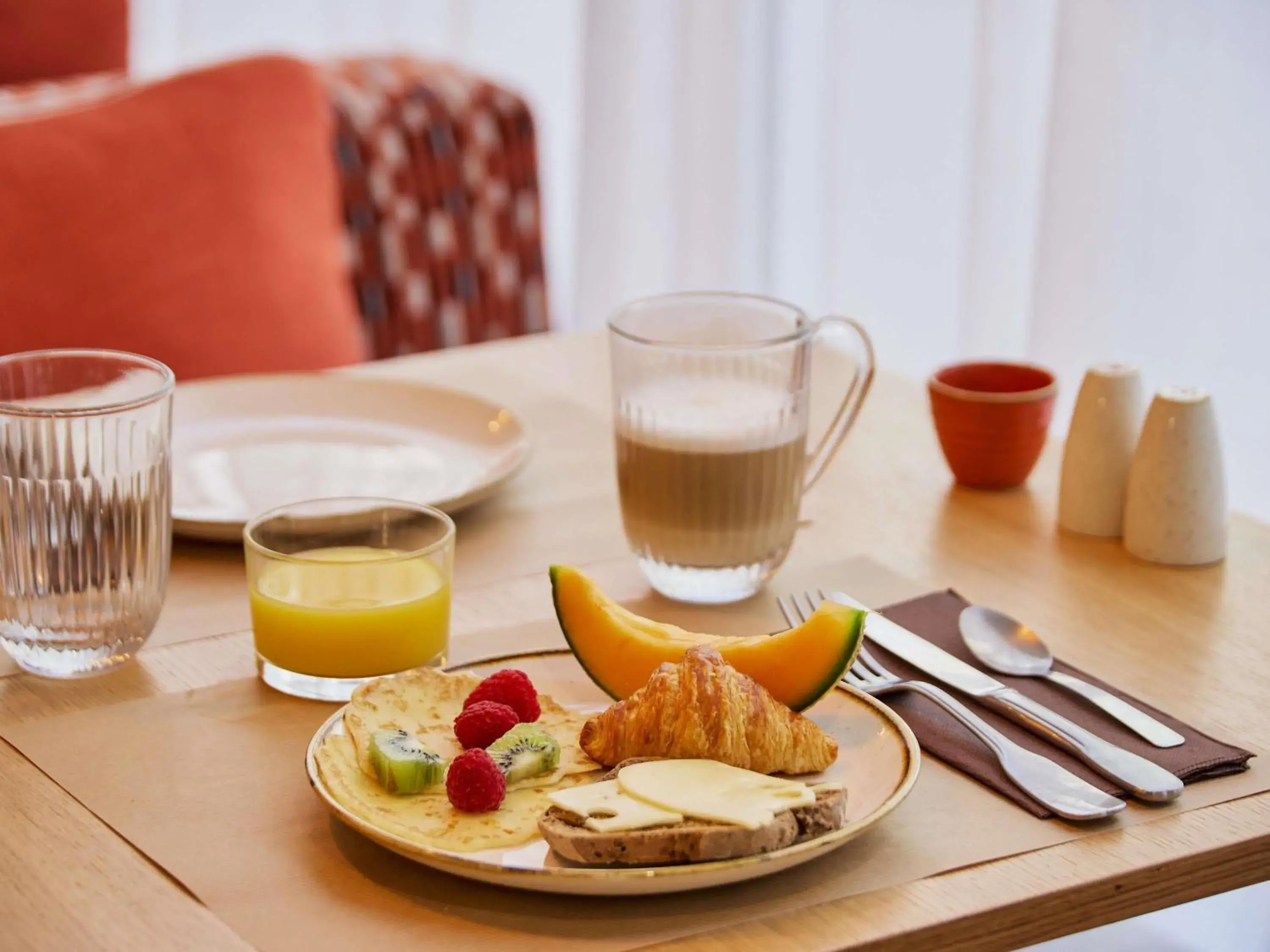 Breakfast in Mercure Saint Raphael Centre Plage Breakfast in Mercure Saint Raphael Centre Plage