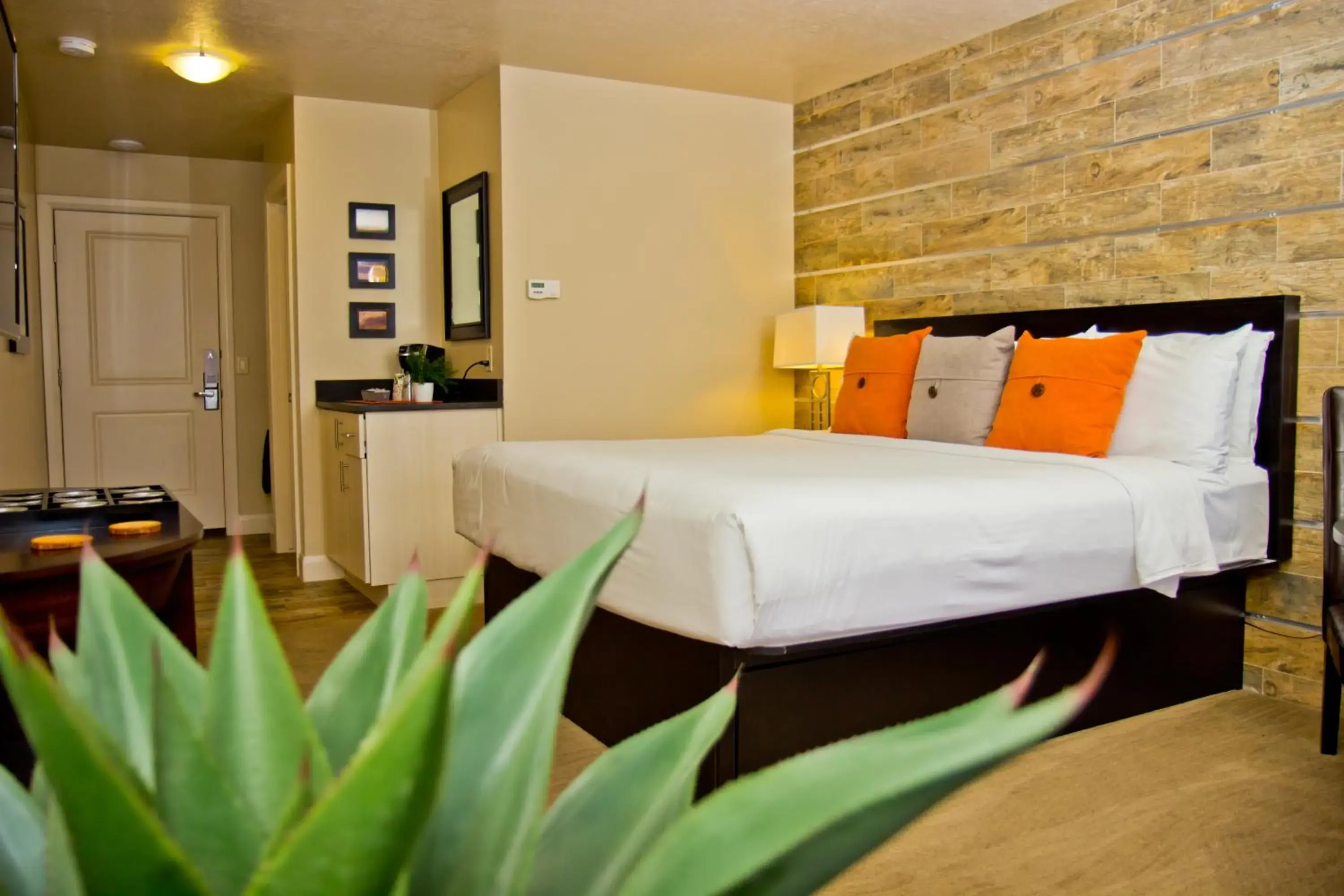 King Room in Inn On The Cliff King Room in Inn On The Cliff