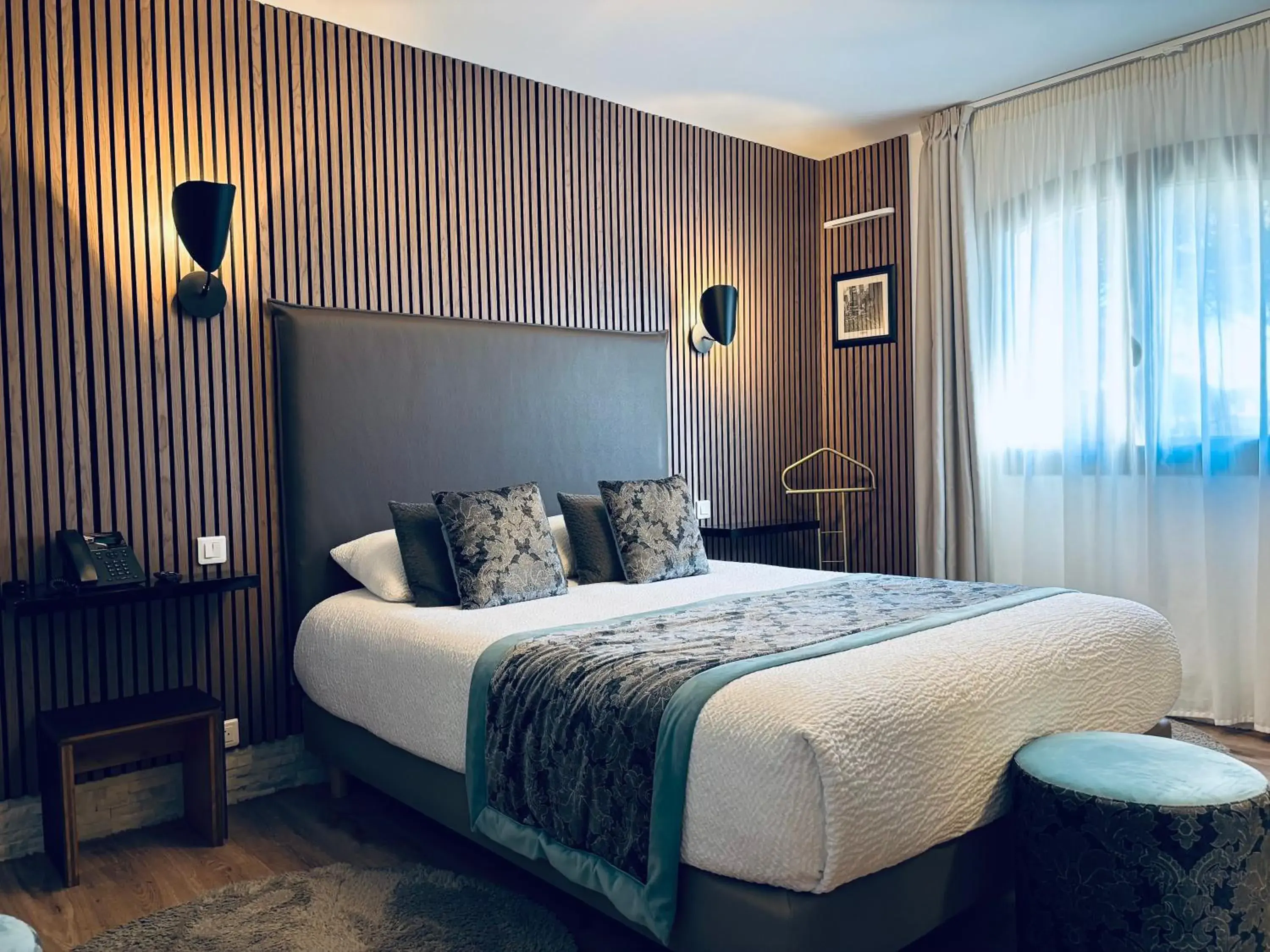 Family triple room in Le Confidentiel Hôtel & SPA Family triple room in Le Confidentiel Hôtel & SPA