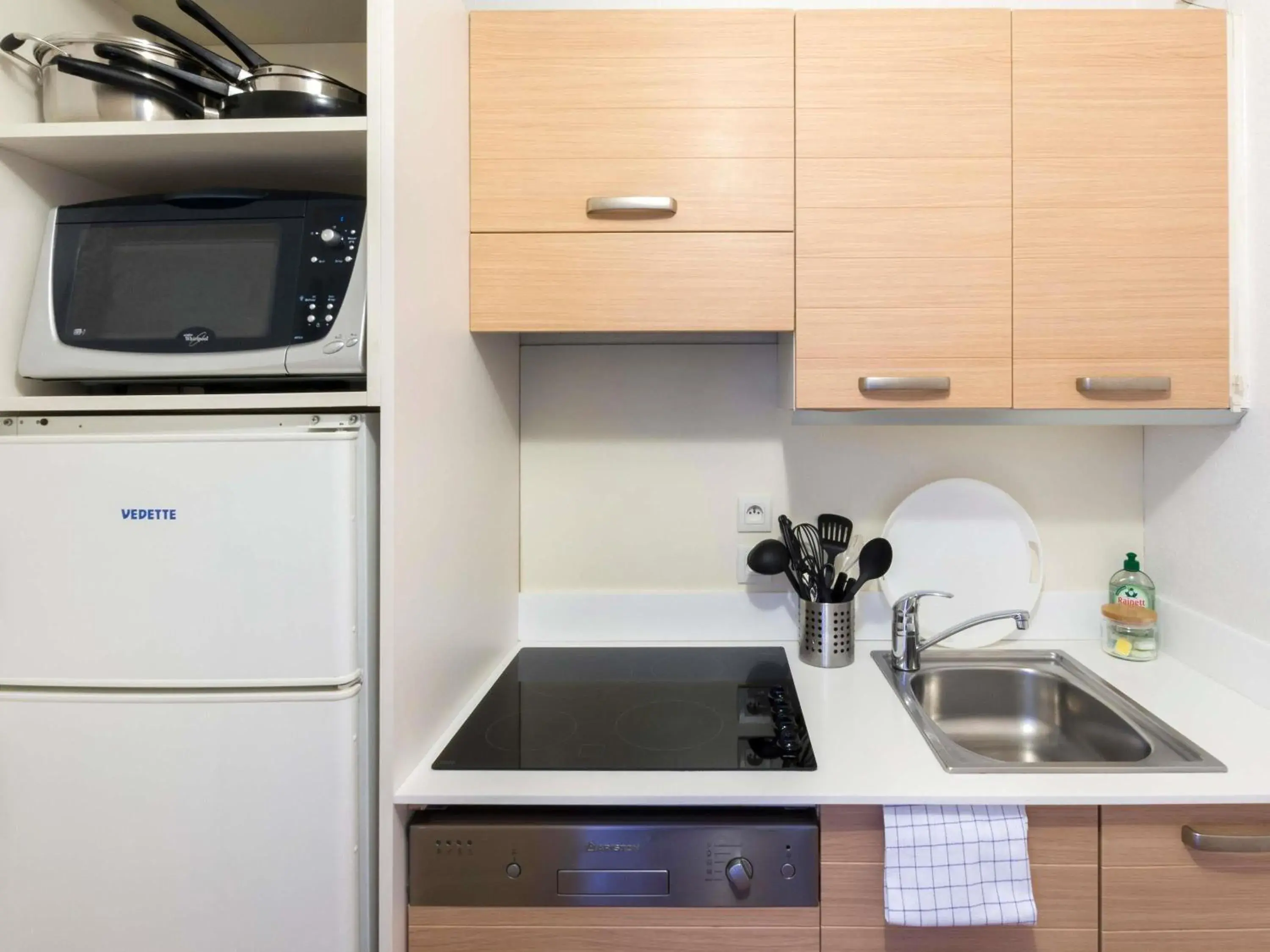 Bedroom in Aparthotel Adagio Nice Promenade des Anglais Bedroom in Aparthotel Adagio Nice Promenade des Anglais