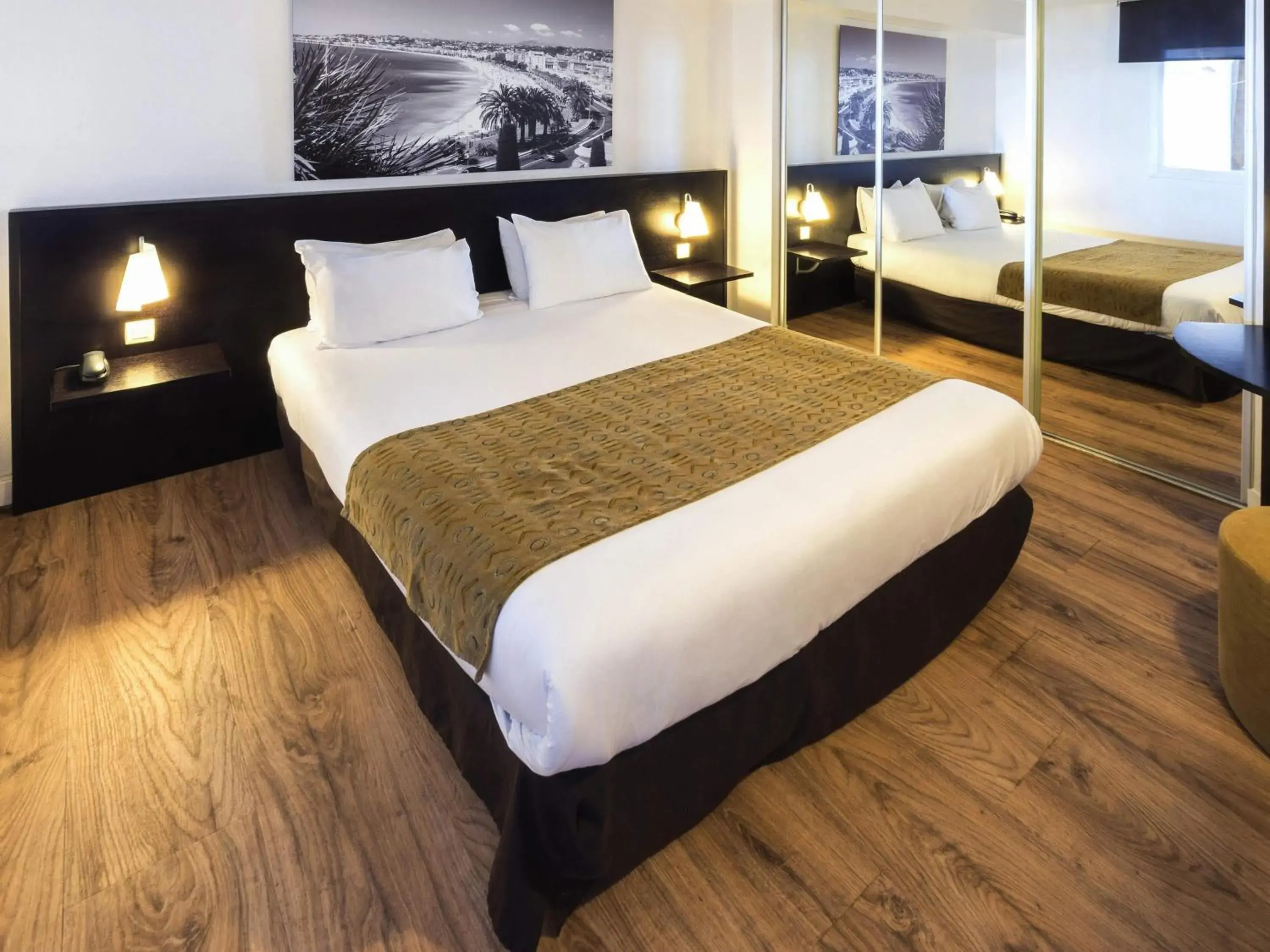 Bedroom, Bed in Aparthotel Adagio Nice Promenade des Anglais Bedroom, Bed in Aparthotel Adagio Nice Promenade des Anglais