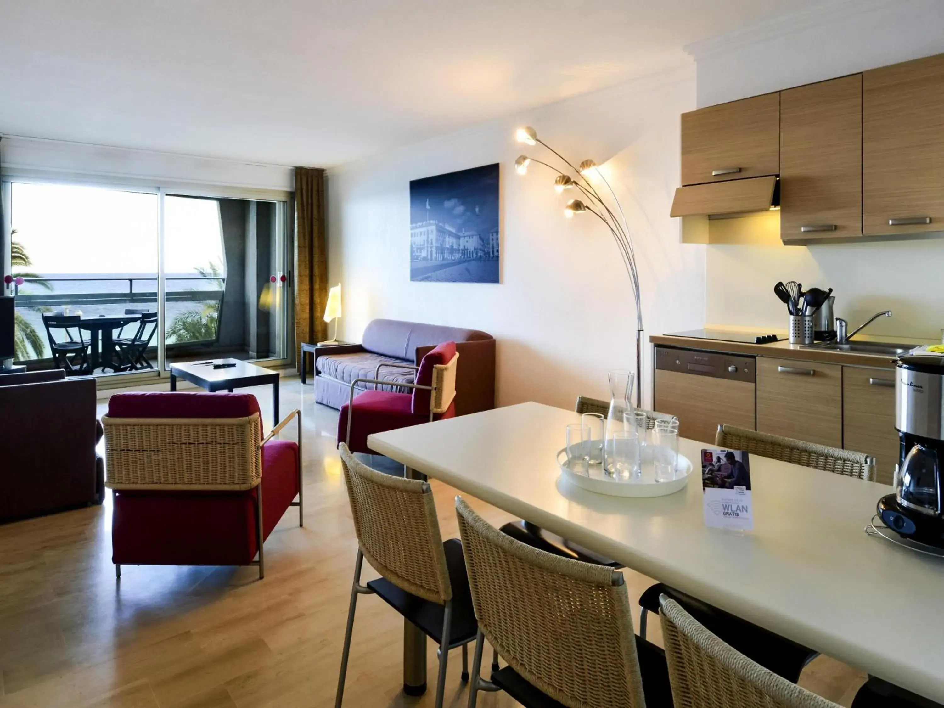 Property building in Aparthotel Adagio Nice Promenade des Anglais Property building in Aparthotel Adagio Nice Promenade des Anglais