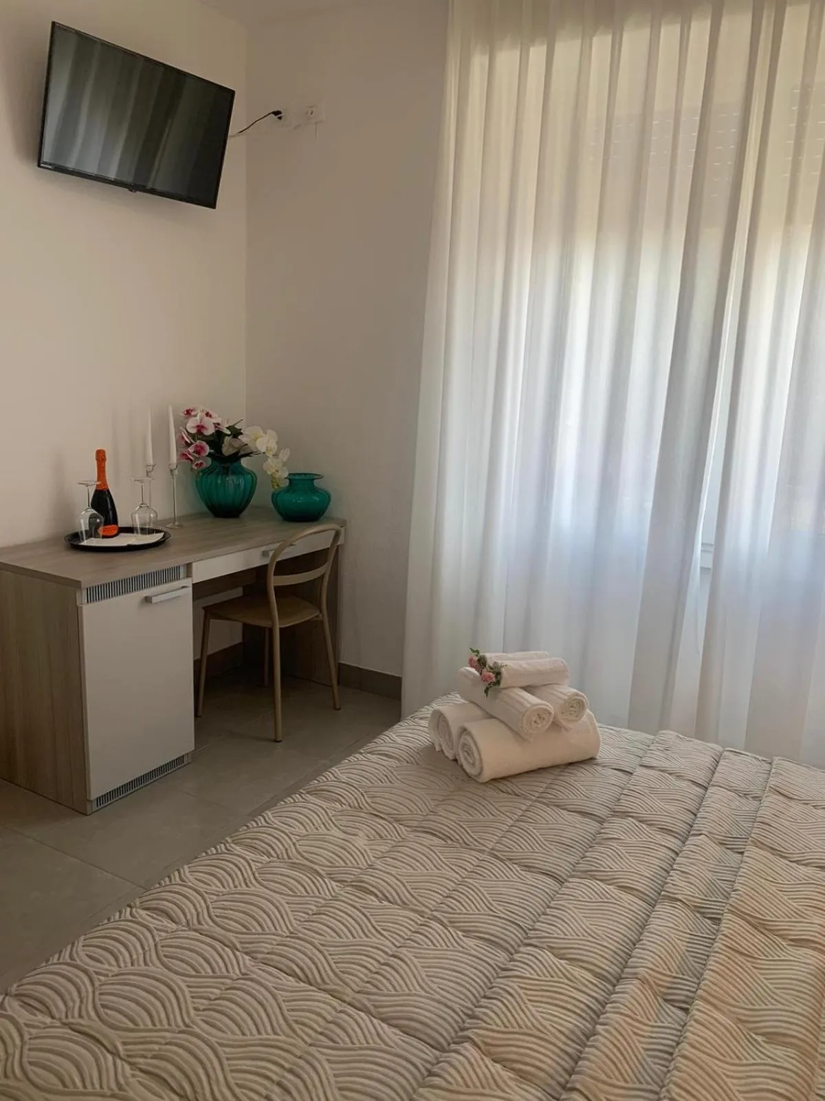 Bedroom, Bed in HOTEL LORENA