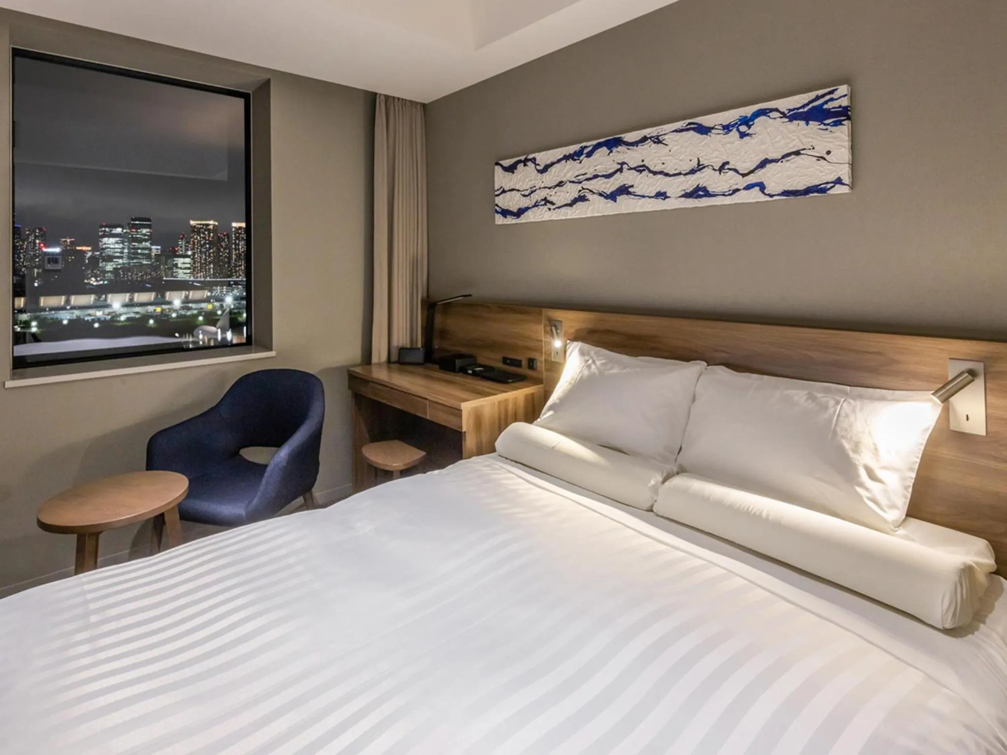 City view, Bed in Far East Village Hotel Tokyo Ariake