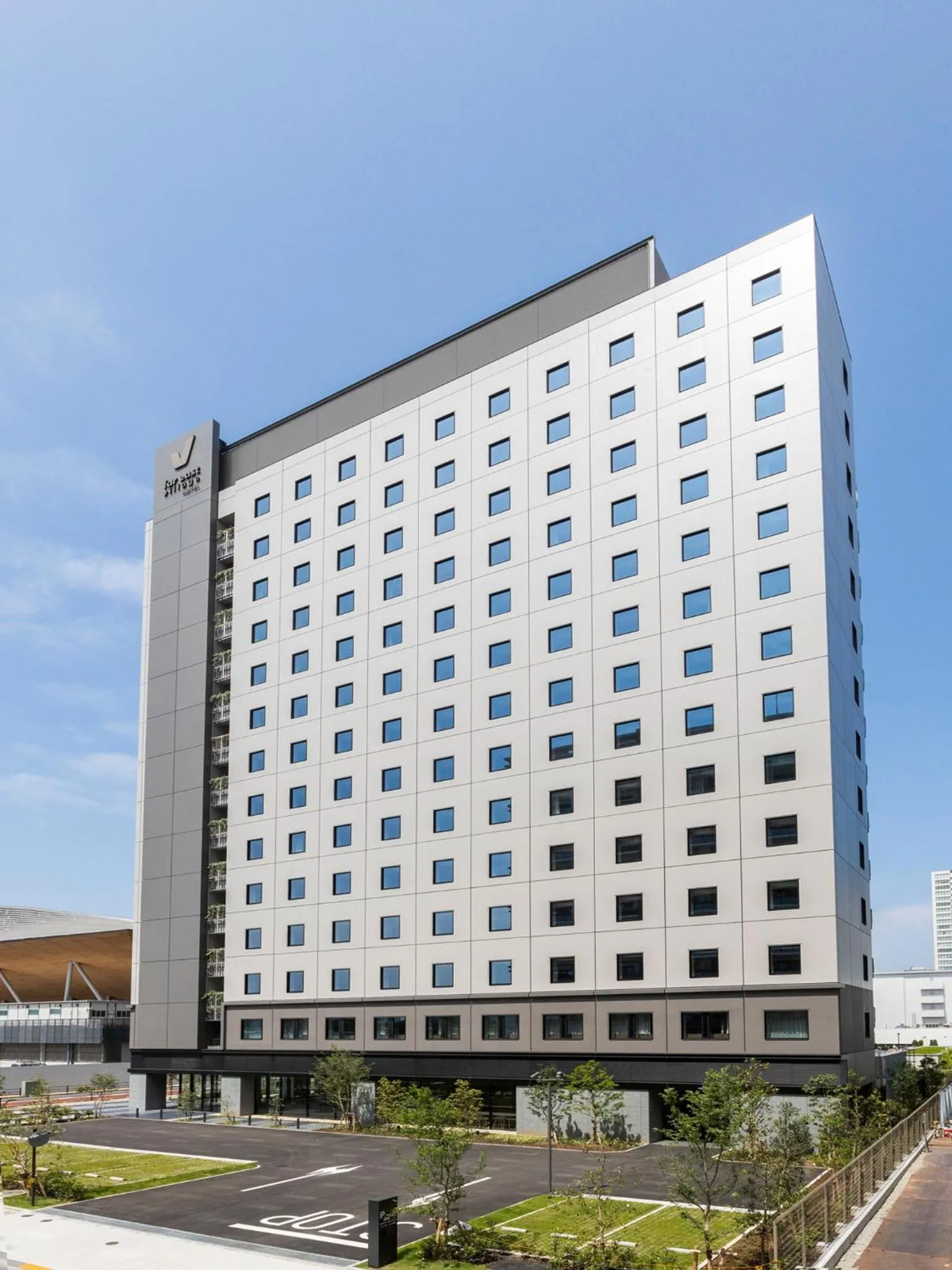 Facade/entrance in Far East Village Hotel Tokyo Ariake