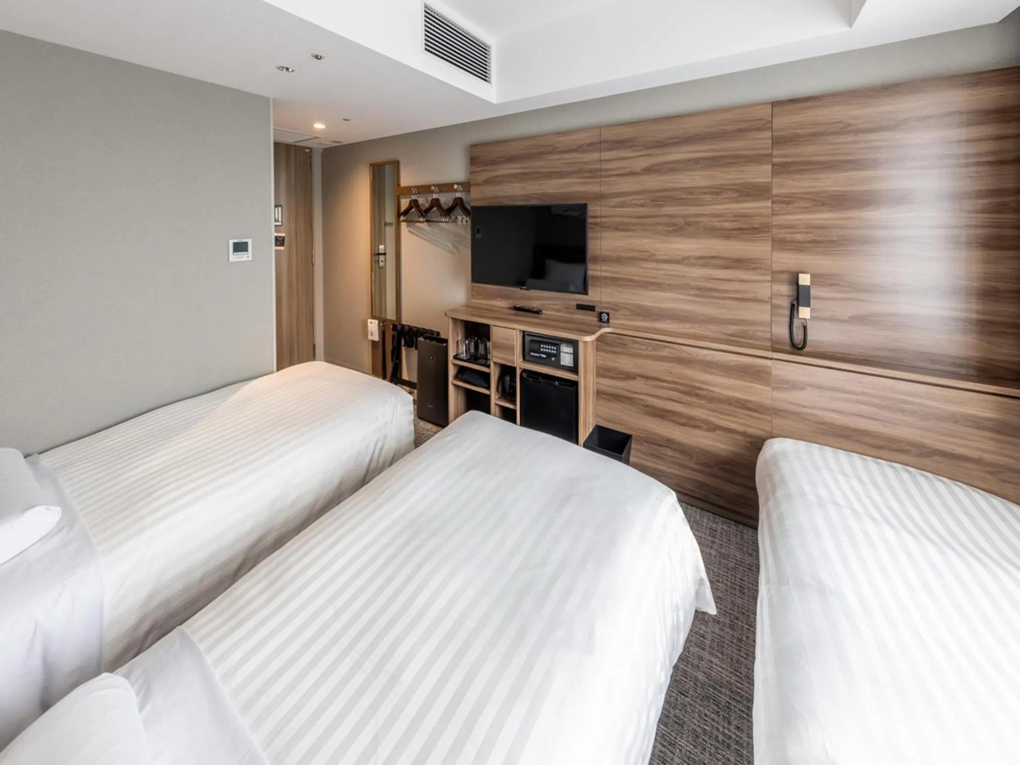 Photo of the whole room, Bed in Far East Village Hotel Tokyo Ariake