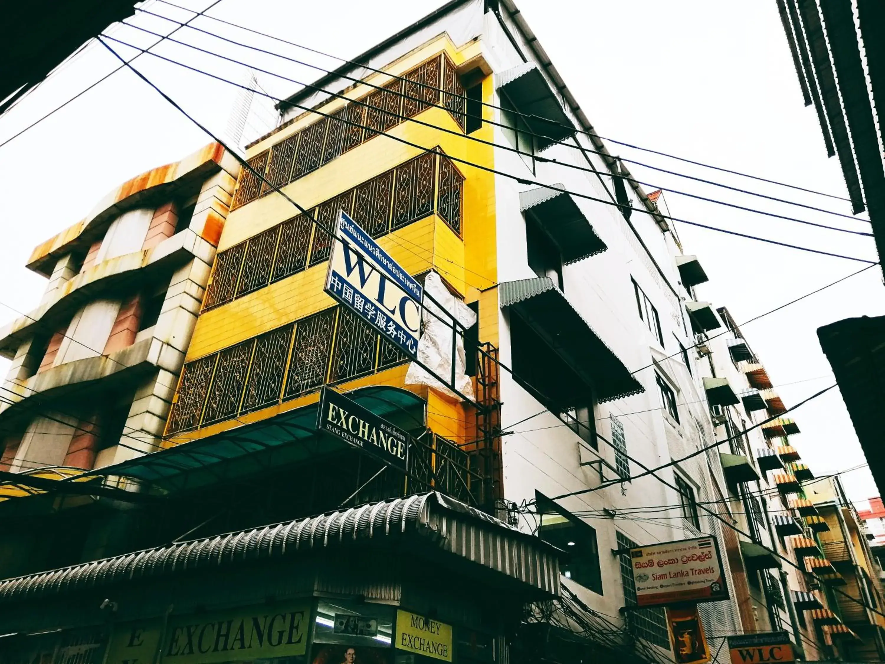 Property building in White House Hostel Property building in White House Hostel