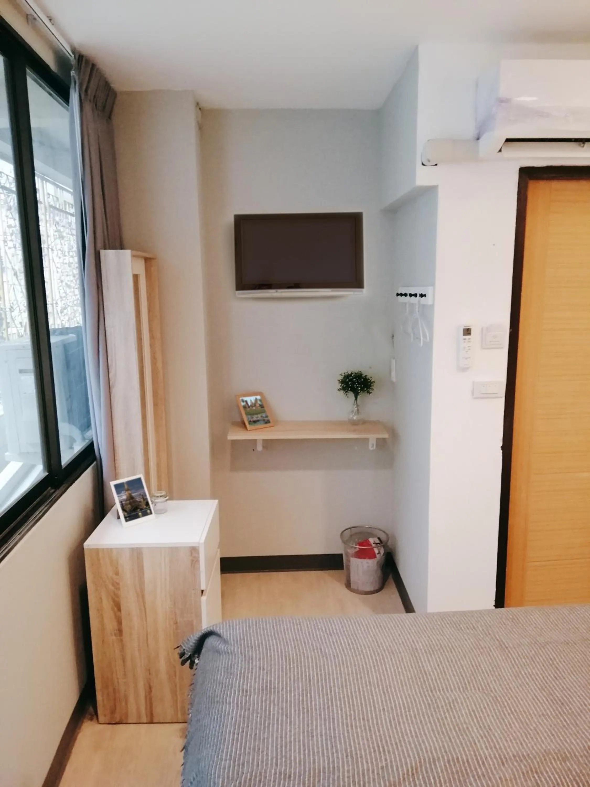 Bed in White House Hostel