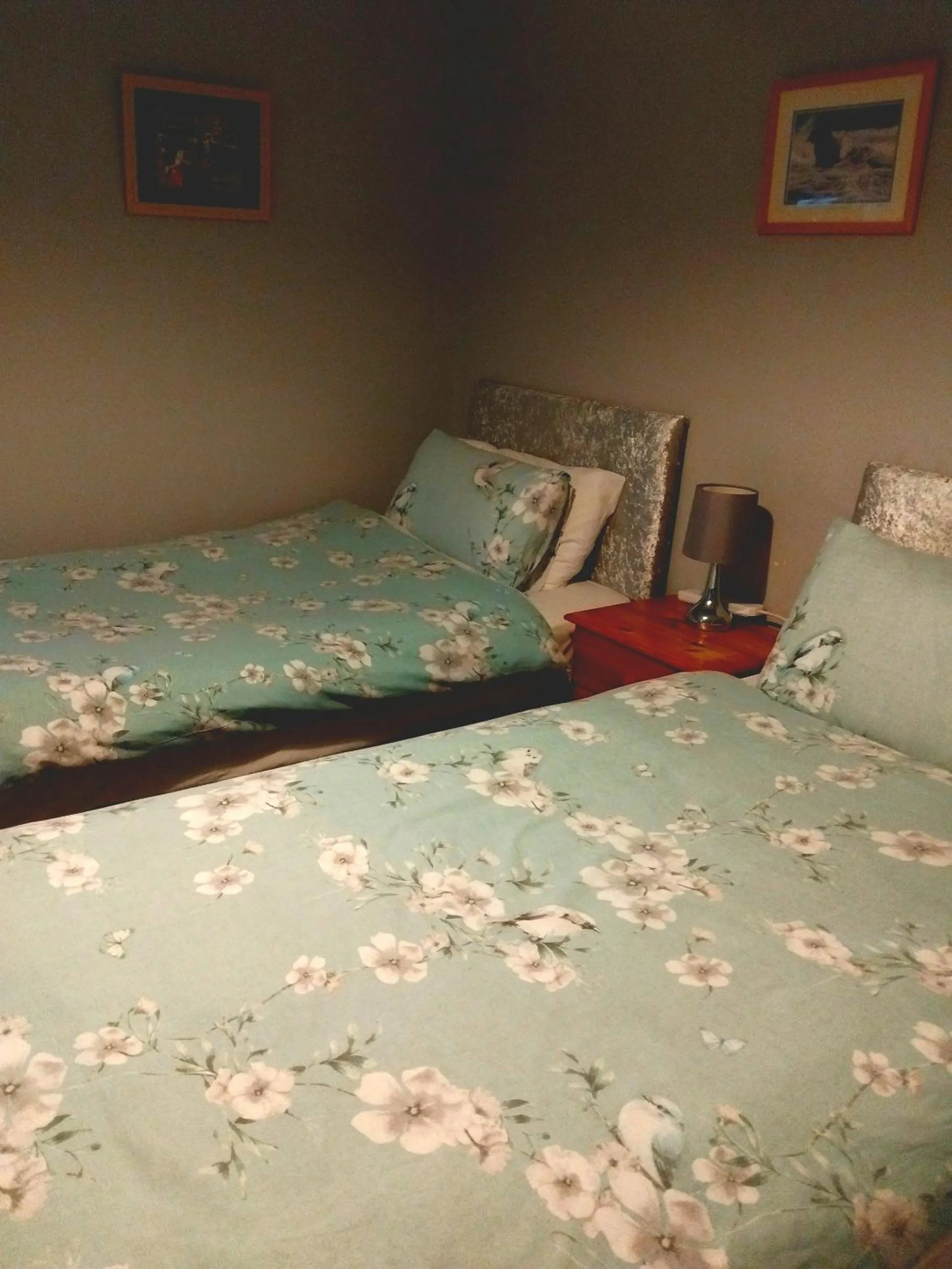 Bedroom, Bed in The Countryman Hotel