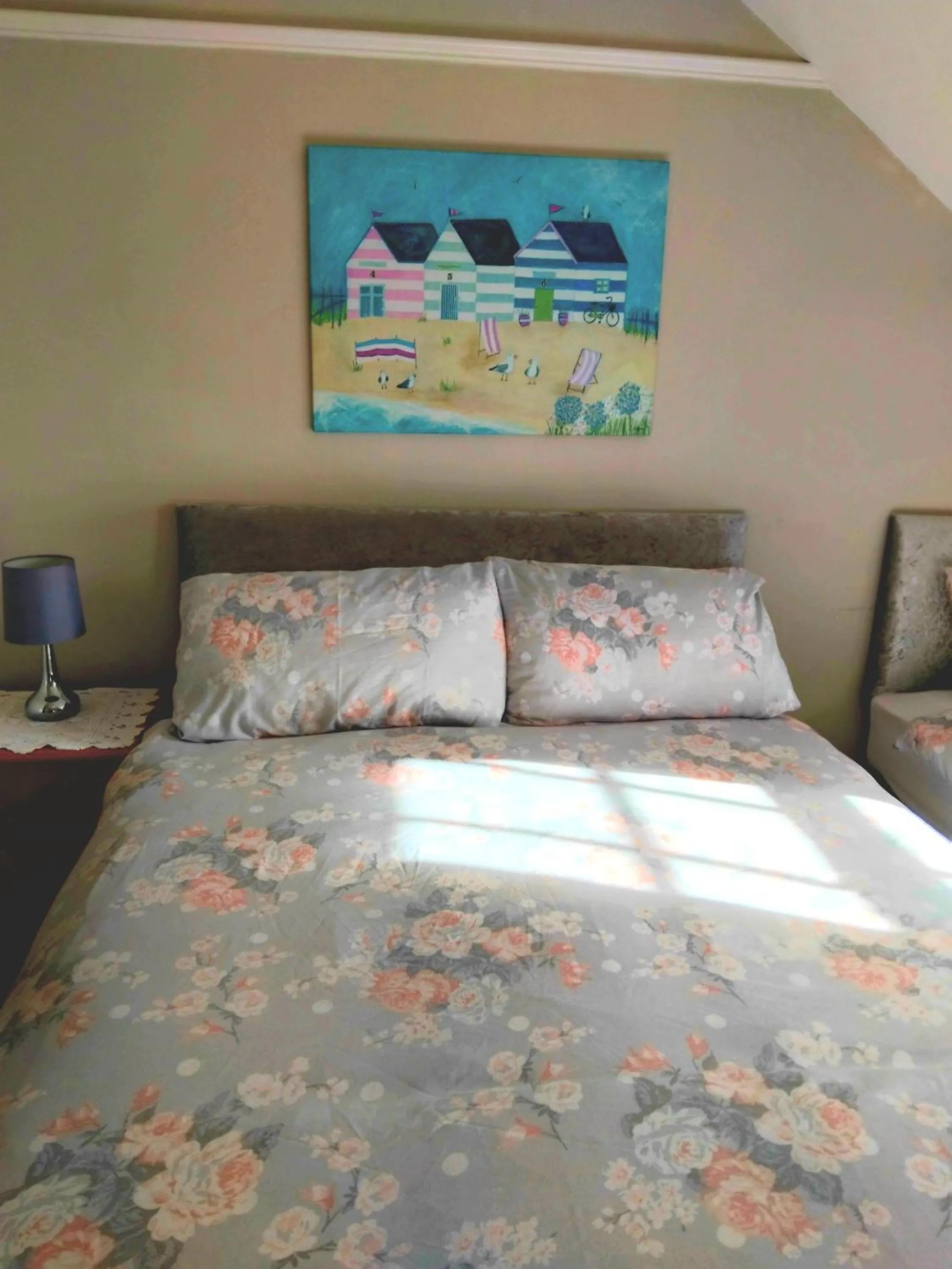 Bedroom, Bed in The Countryman Hotel