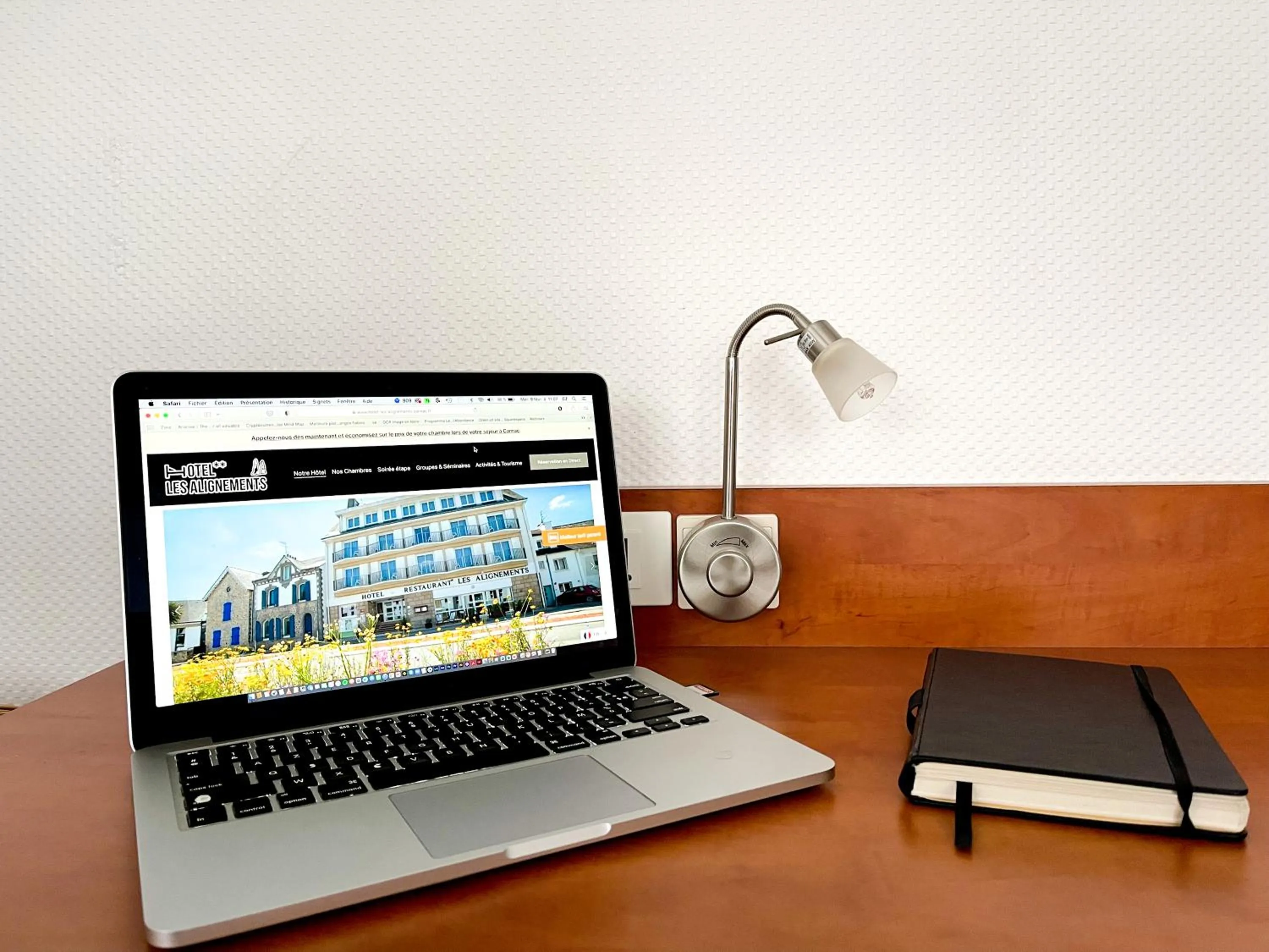 Business facilities in Hotel les Alignements