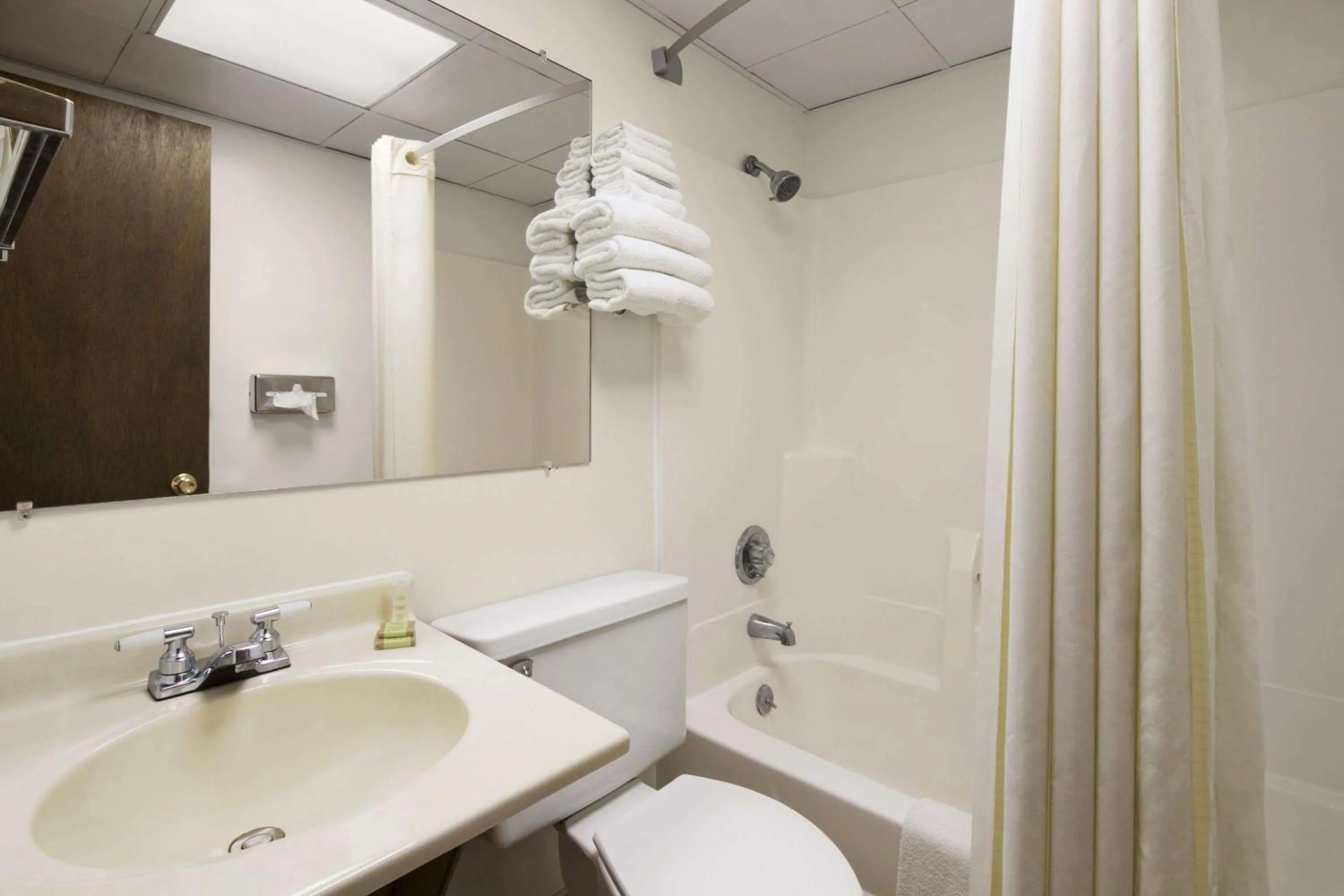 On site in Super 8 by Wyndham Redfield