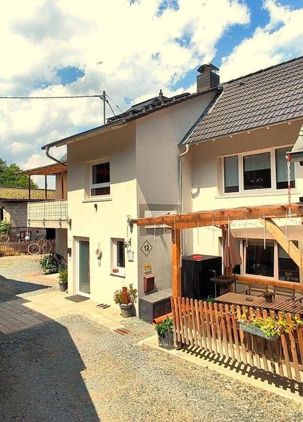 Unterkunft4You-Ferienhaus-Zum-Burgfried