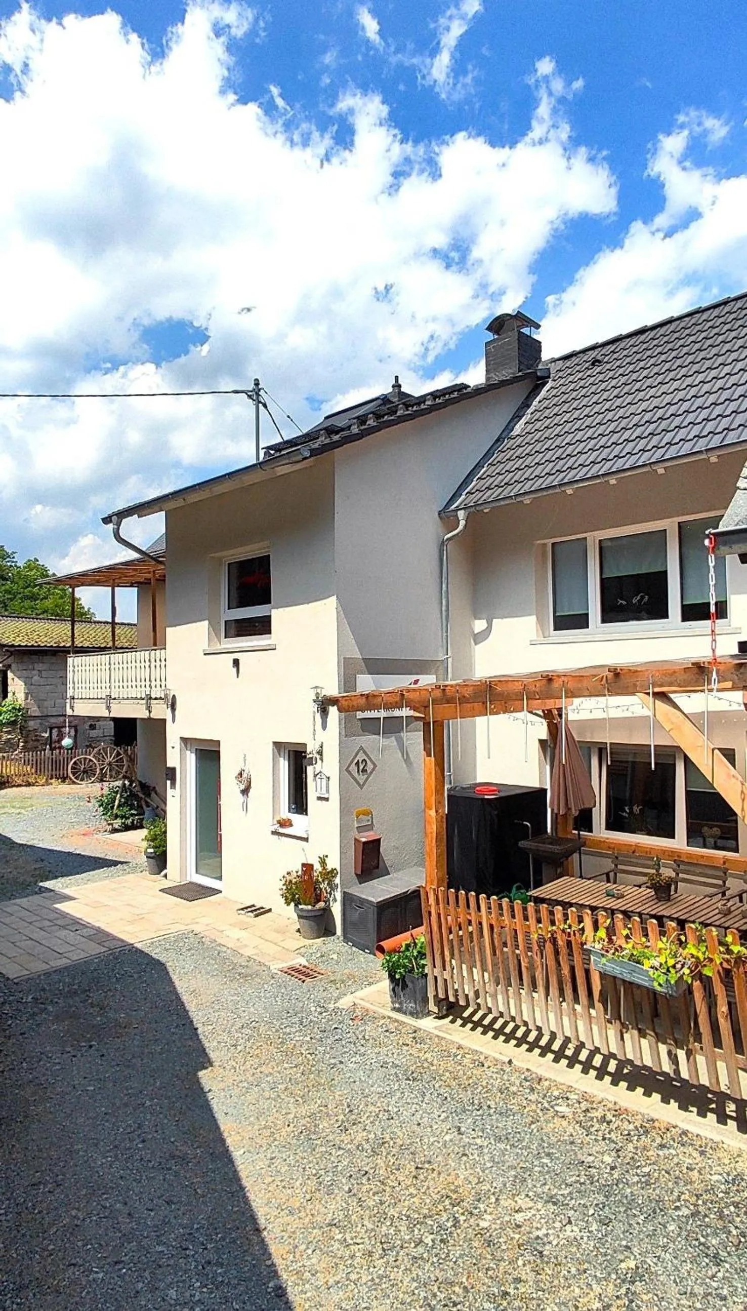 Unterkunft4You-Ferienhaus-Zum-Burgfried