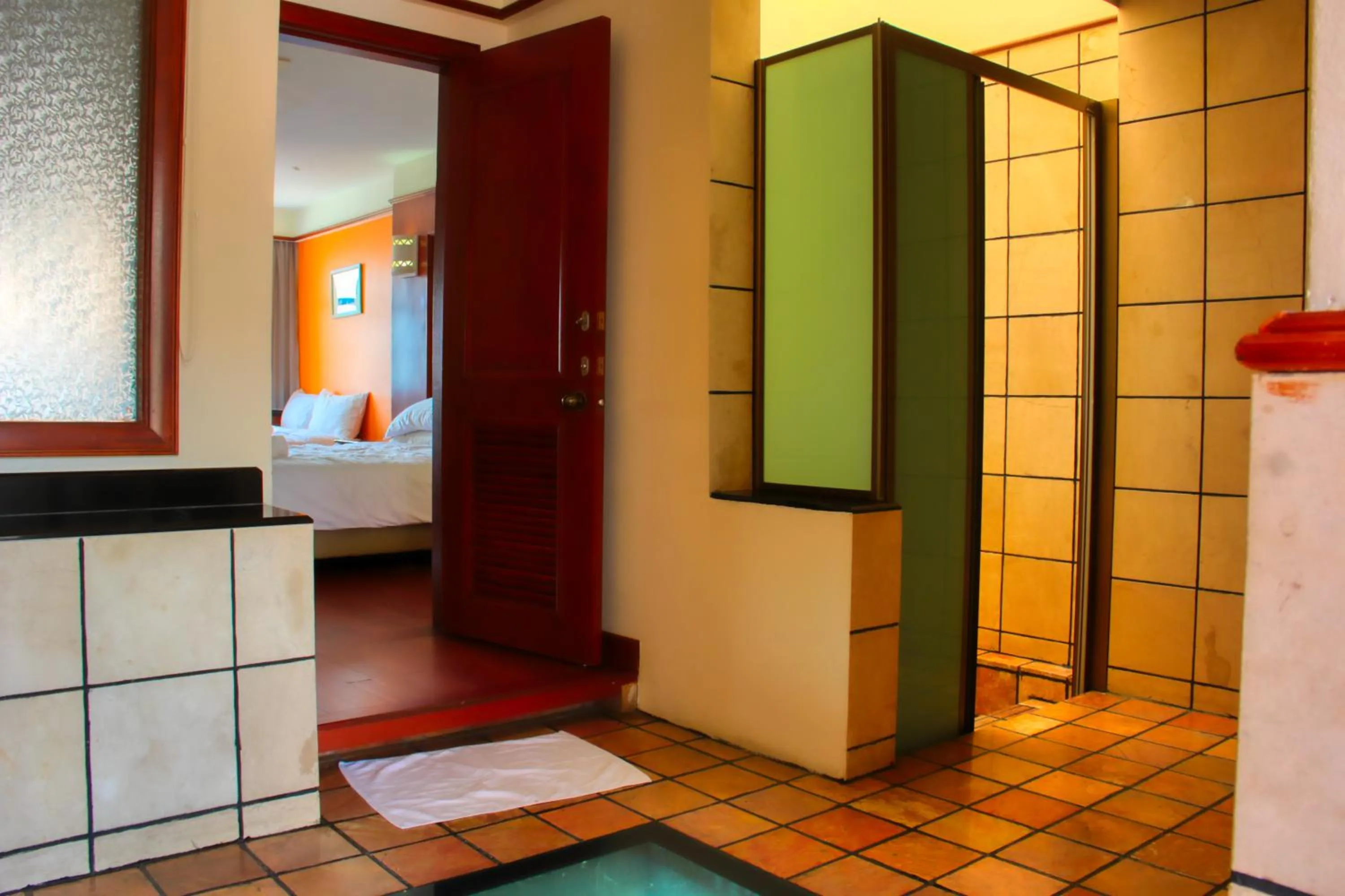 AlexaPD Private Water Chalets