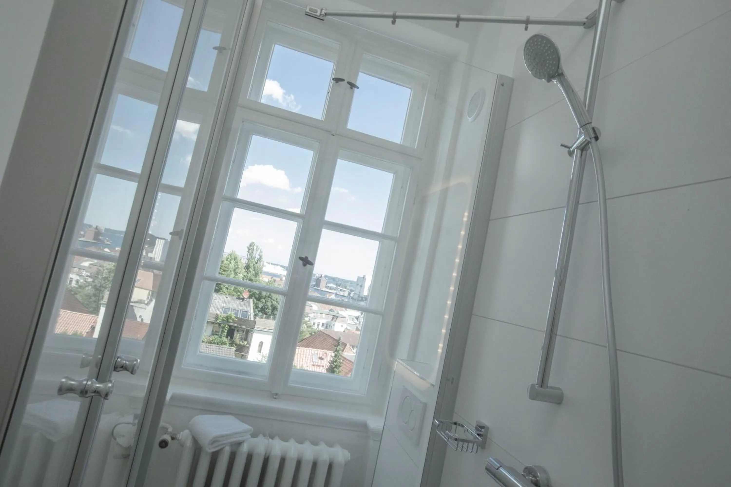 Shower in Boardinghouse Flensburg - by Zimmer FREI! Holidays