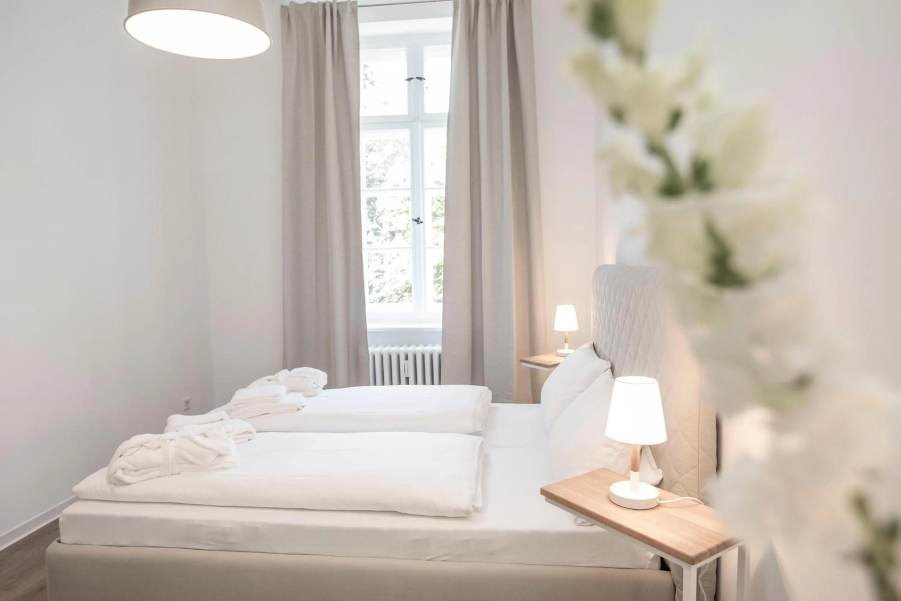 Photo of the whole room, Bed in Boardinghouse Flensburg - by Zimmer FREI! Holidays