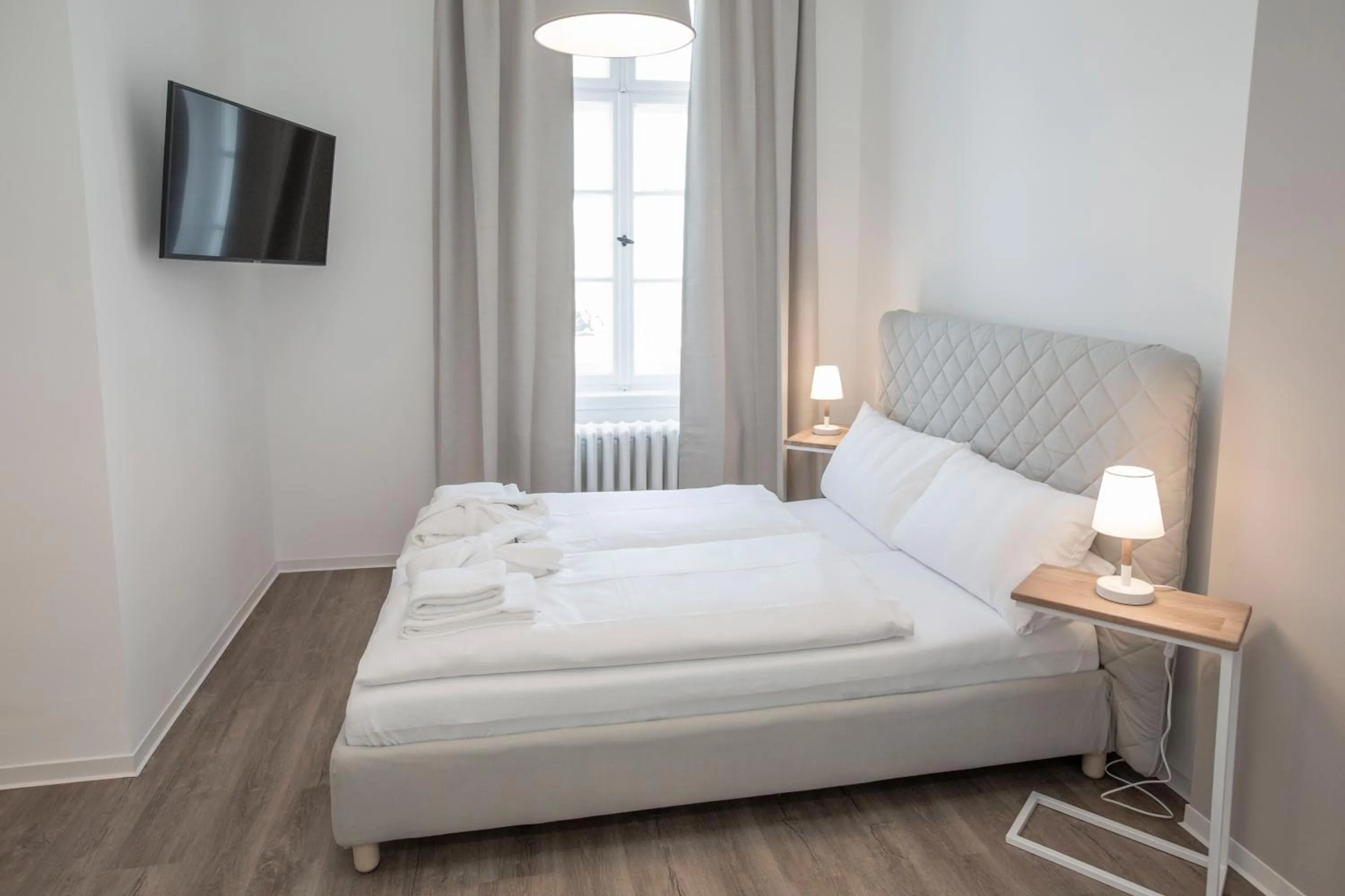 Photo of the whole room, Bed in Boardinghouse Flensburg - by Zimmer FREI! Holidays