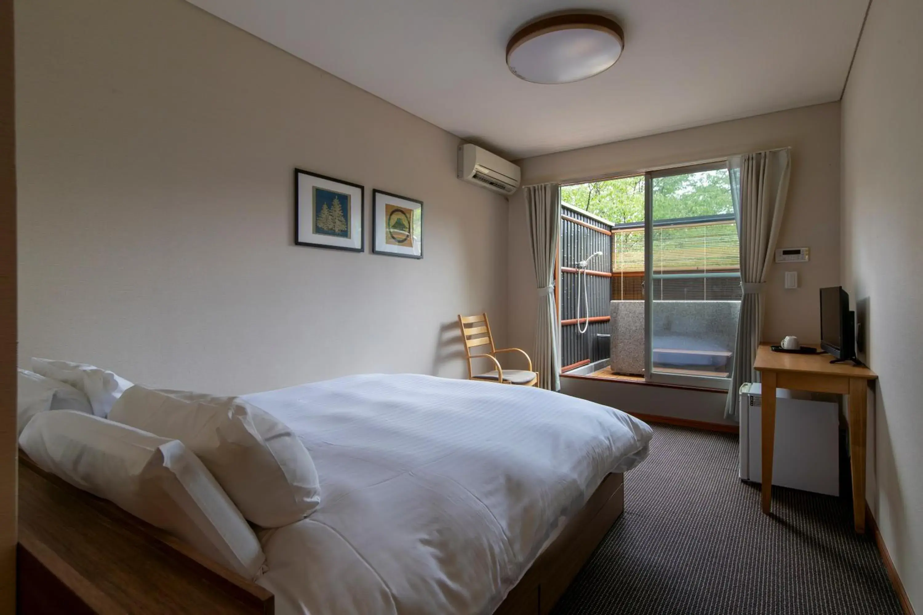 Photo of the whole room, Bed in Fujiyama Inn Conifer Photo of the whole room, Bed in Fujiyama Inn Conifer