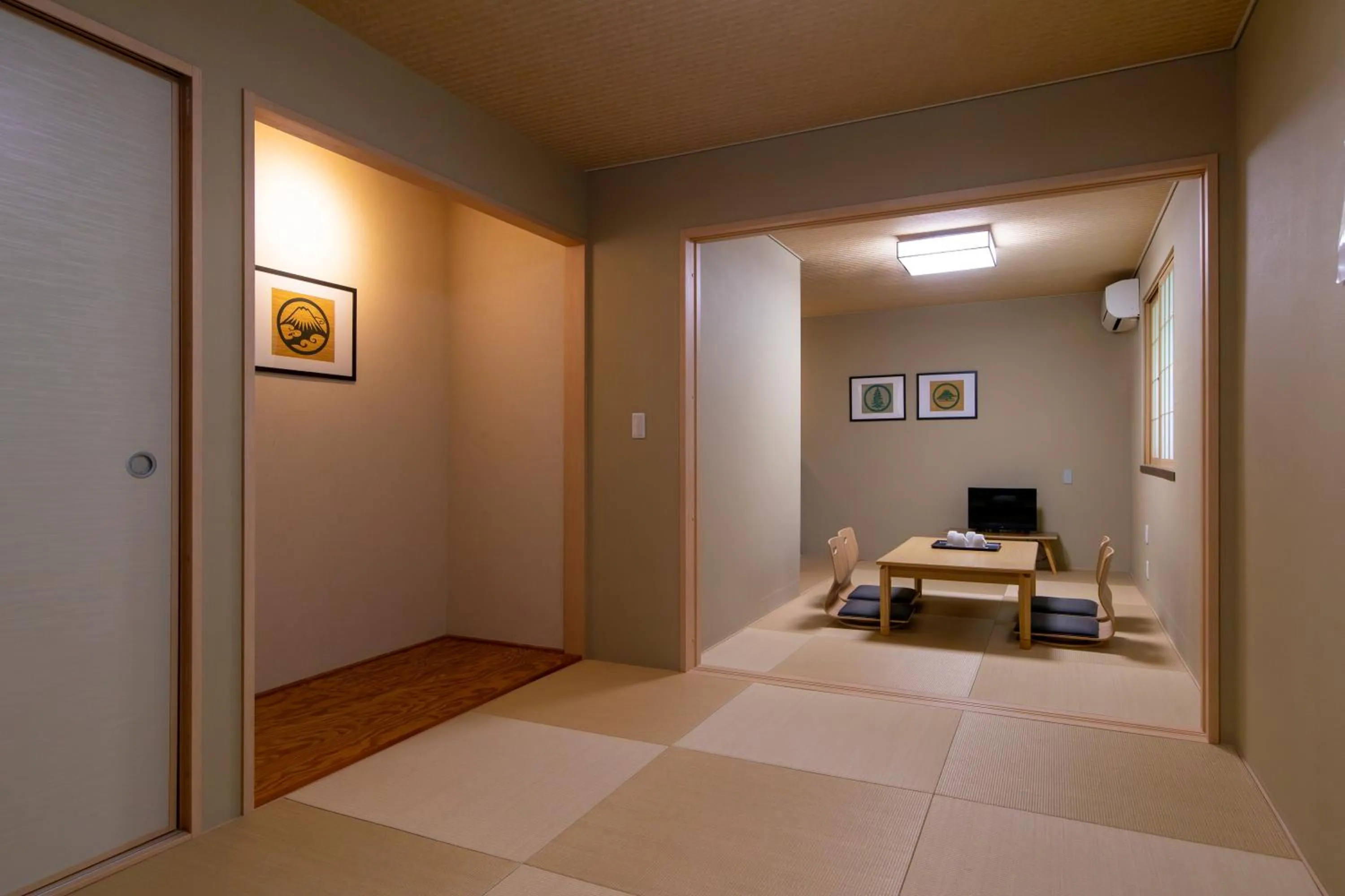 Photo of the whole room in Fujiyama Inn Conifer