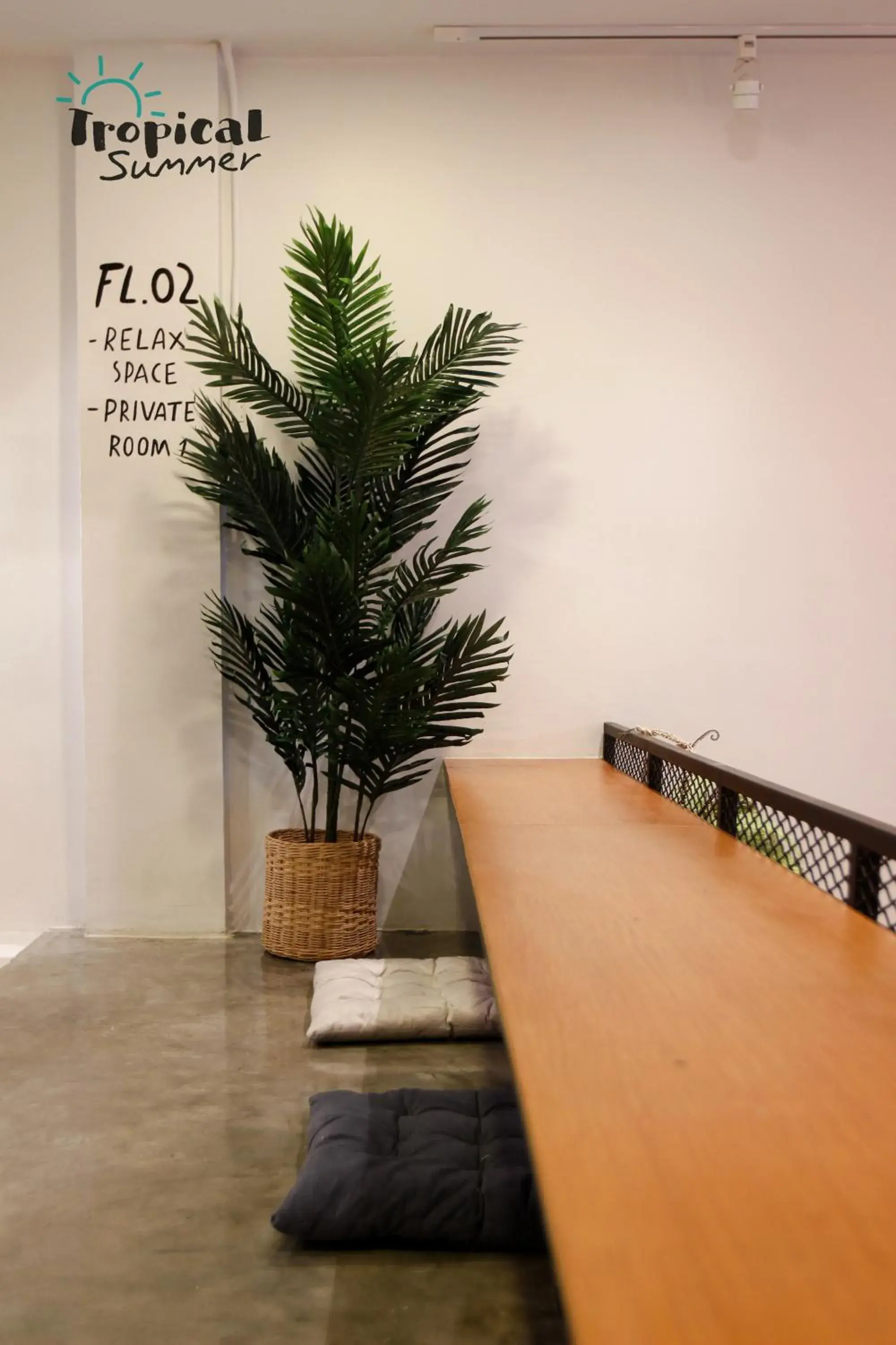 Property building in Tropical Summer Hostel Property building in Tropical Summer Hostel