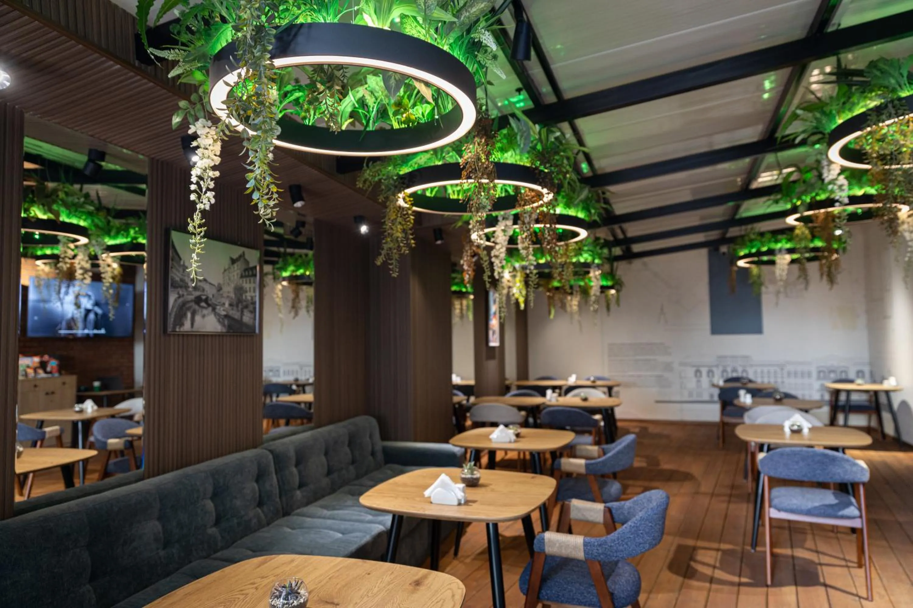 Restaurant/places to eat in Graphica Tbilisi Hotel