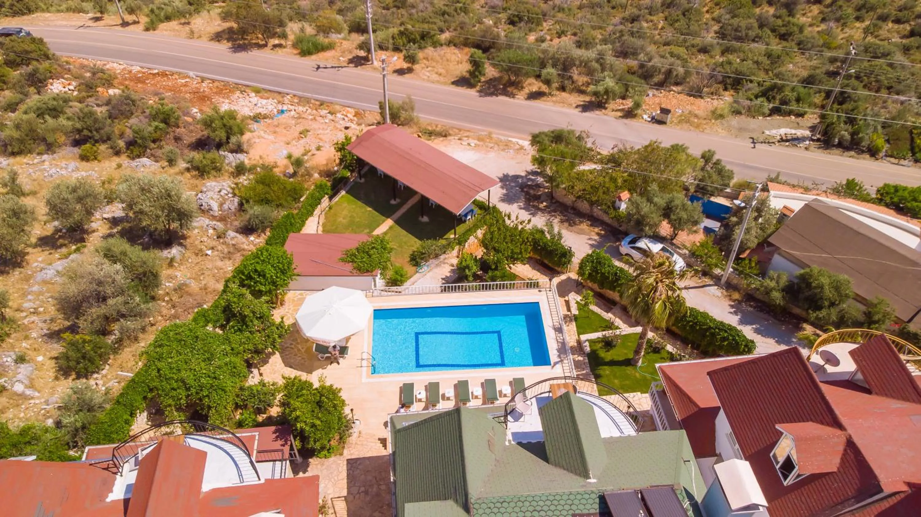 Property building in 3 House Apart