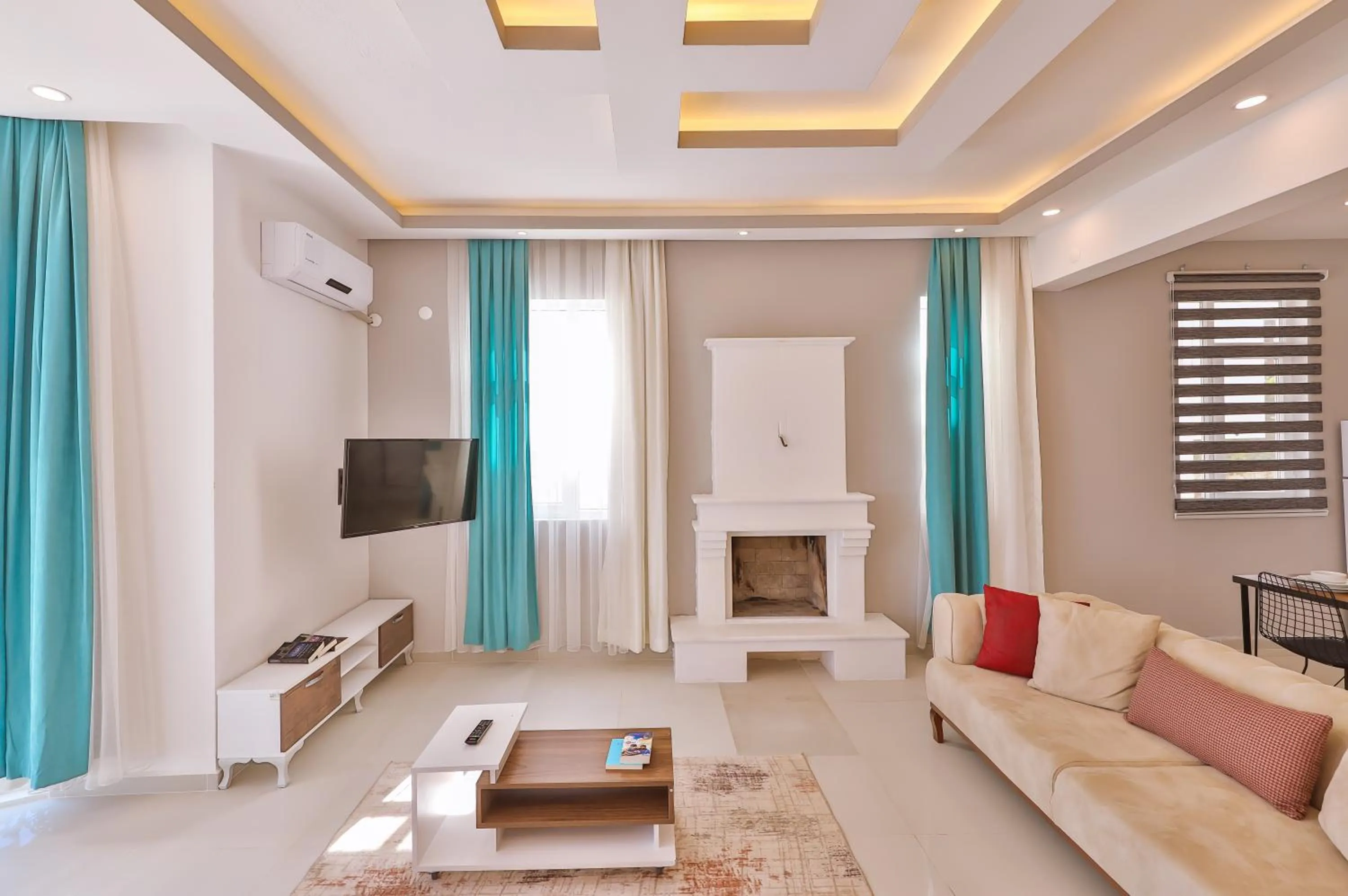 TV and multimedia in 3 House Apart