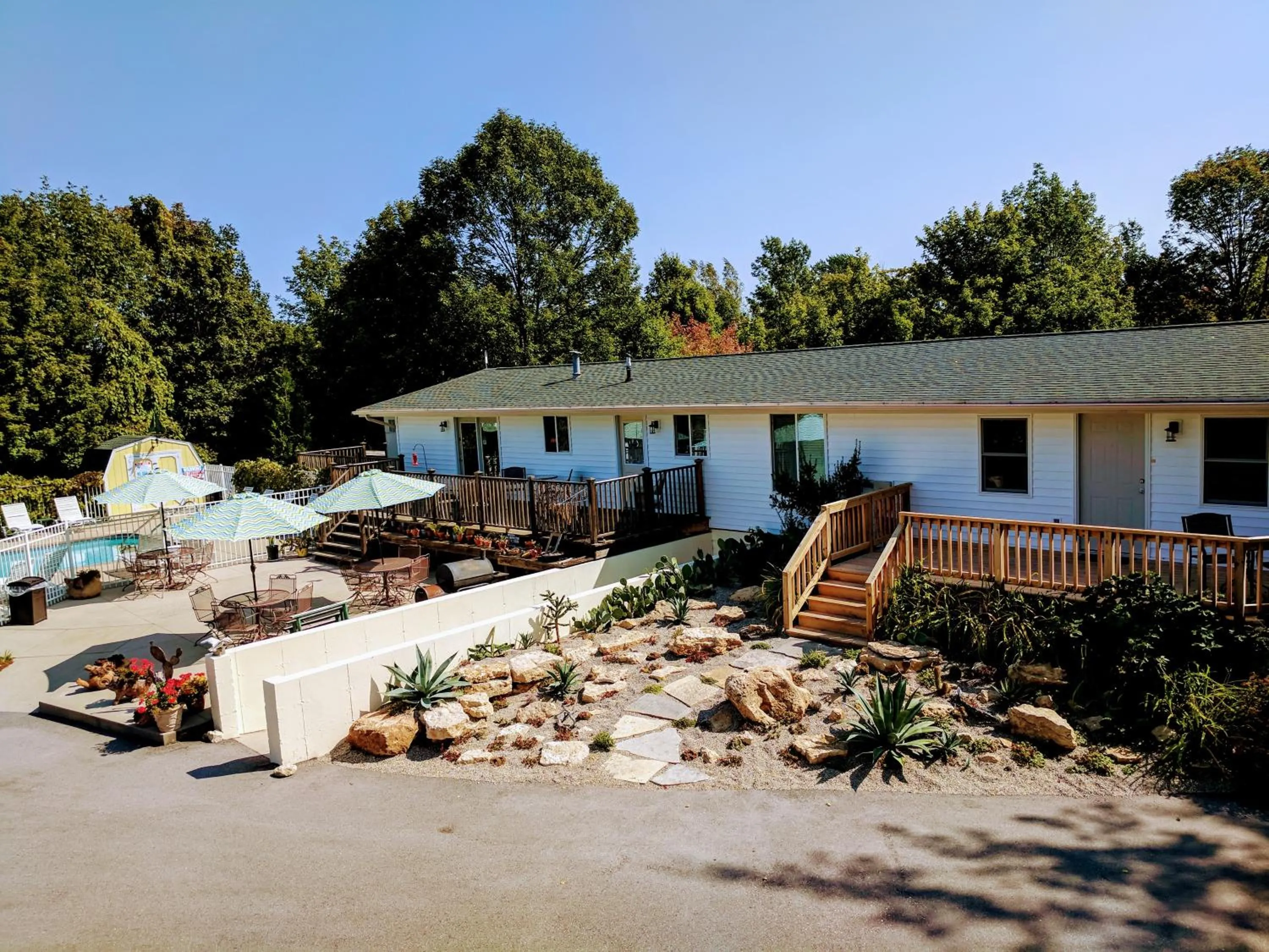 Garden in Ephraim Motel