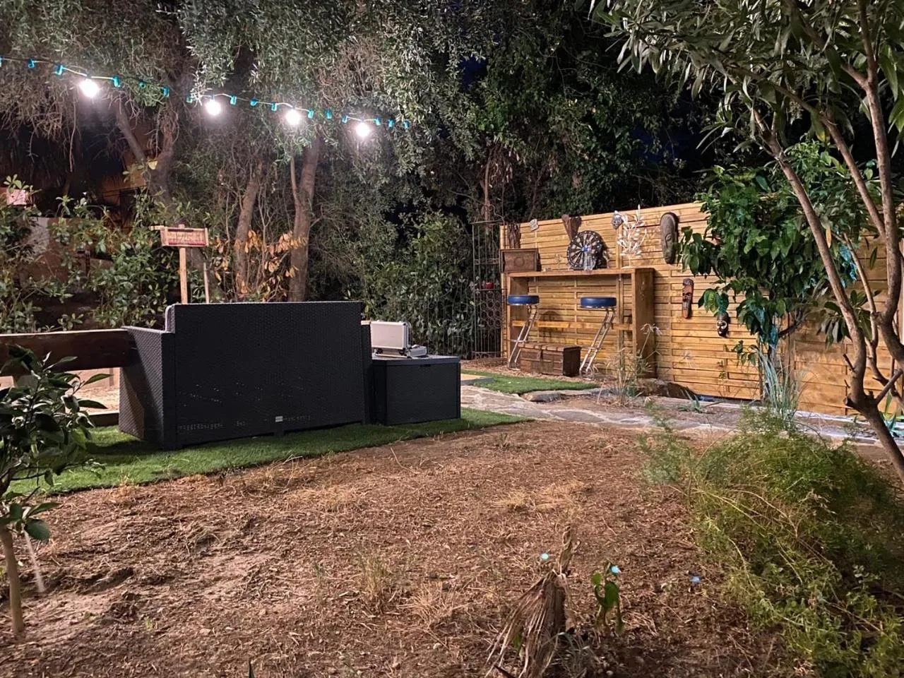Night in Villa LES FIGUIERS