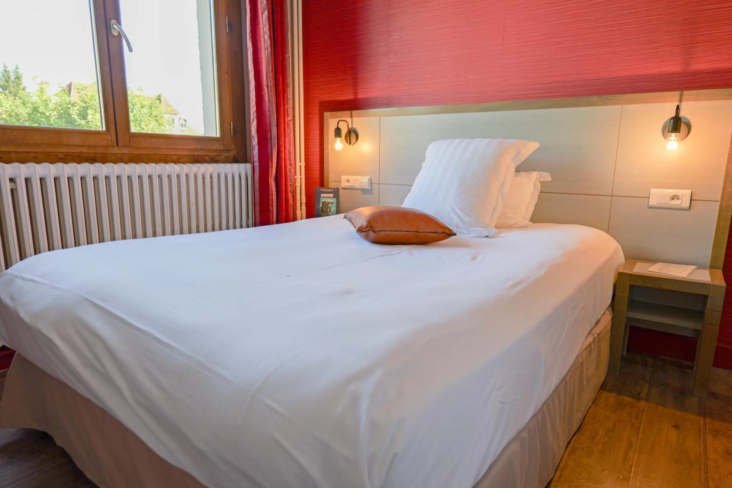 Le Relais de Vellinus - Contact Hôtels