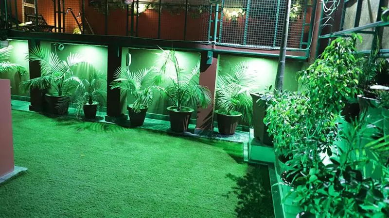 Garden in Ganesha Palace
