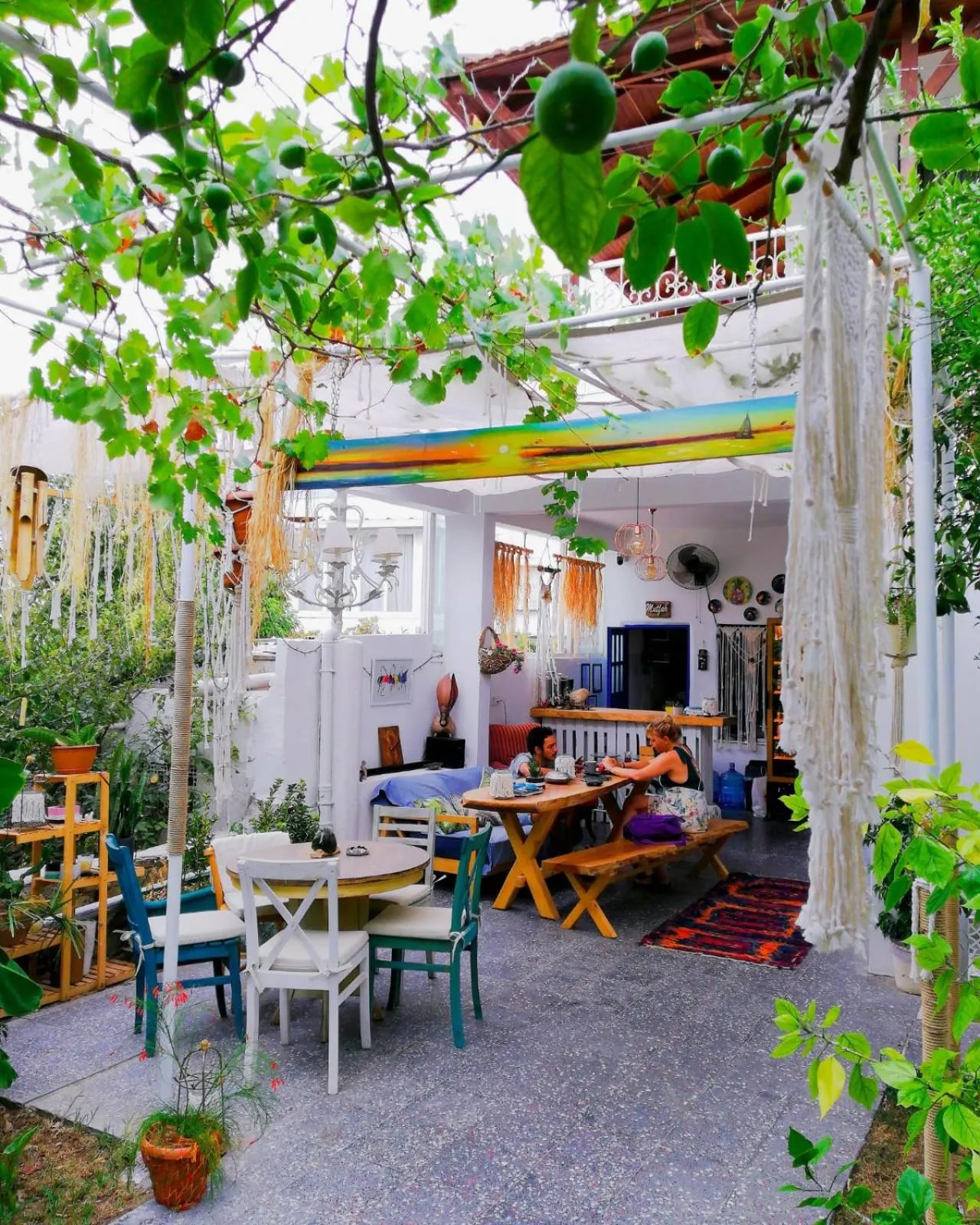 People in L'onda Oda Bodrum