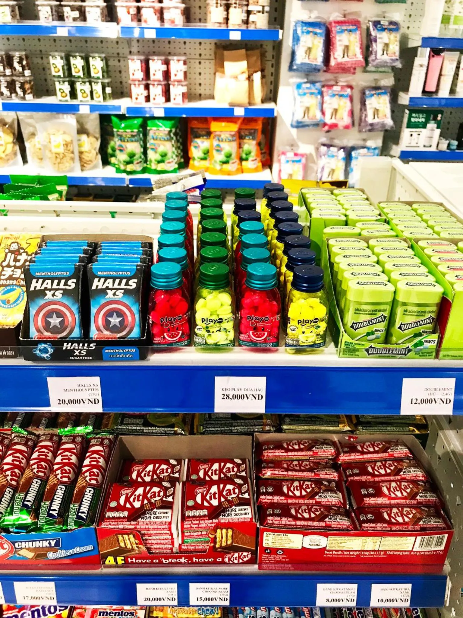 Supermarket/grocery shop in Kim Oanh Orchids Hotel