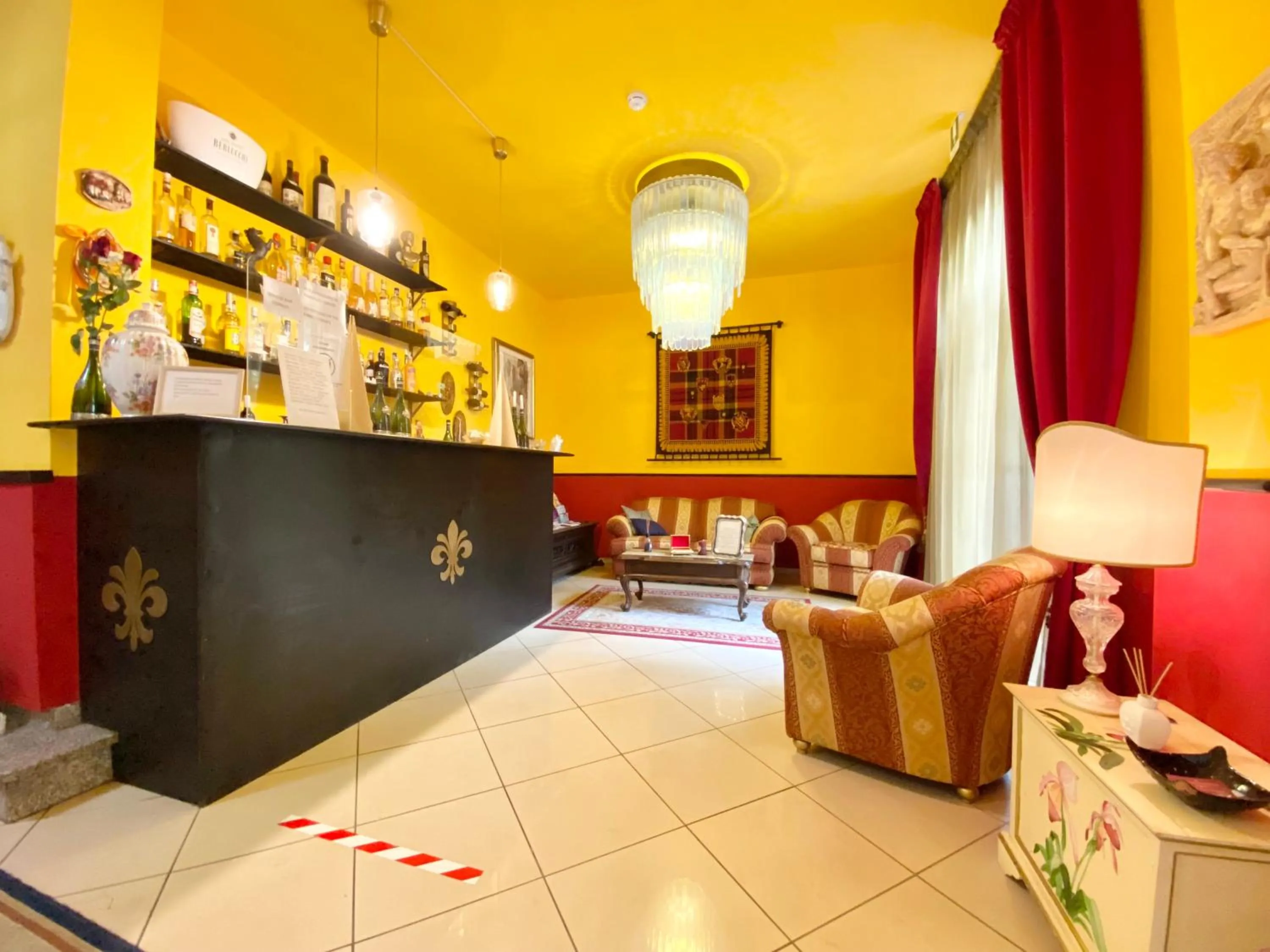 Lounge or bar in HOTEL RINASCIMENTO