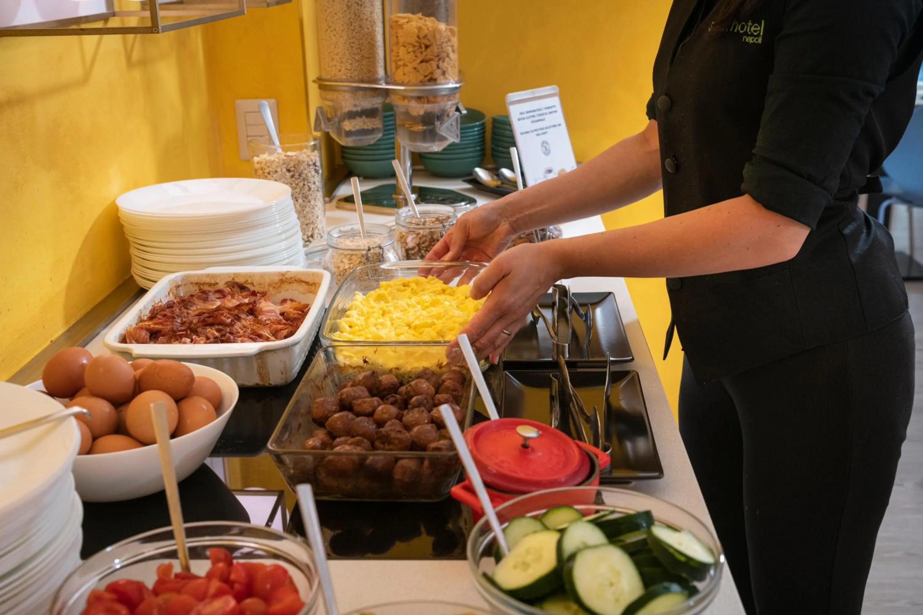 Food and drinks in Smart Hotel Napoli