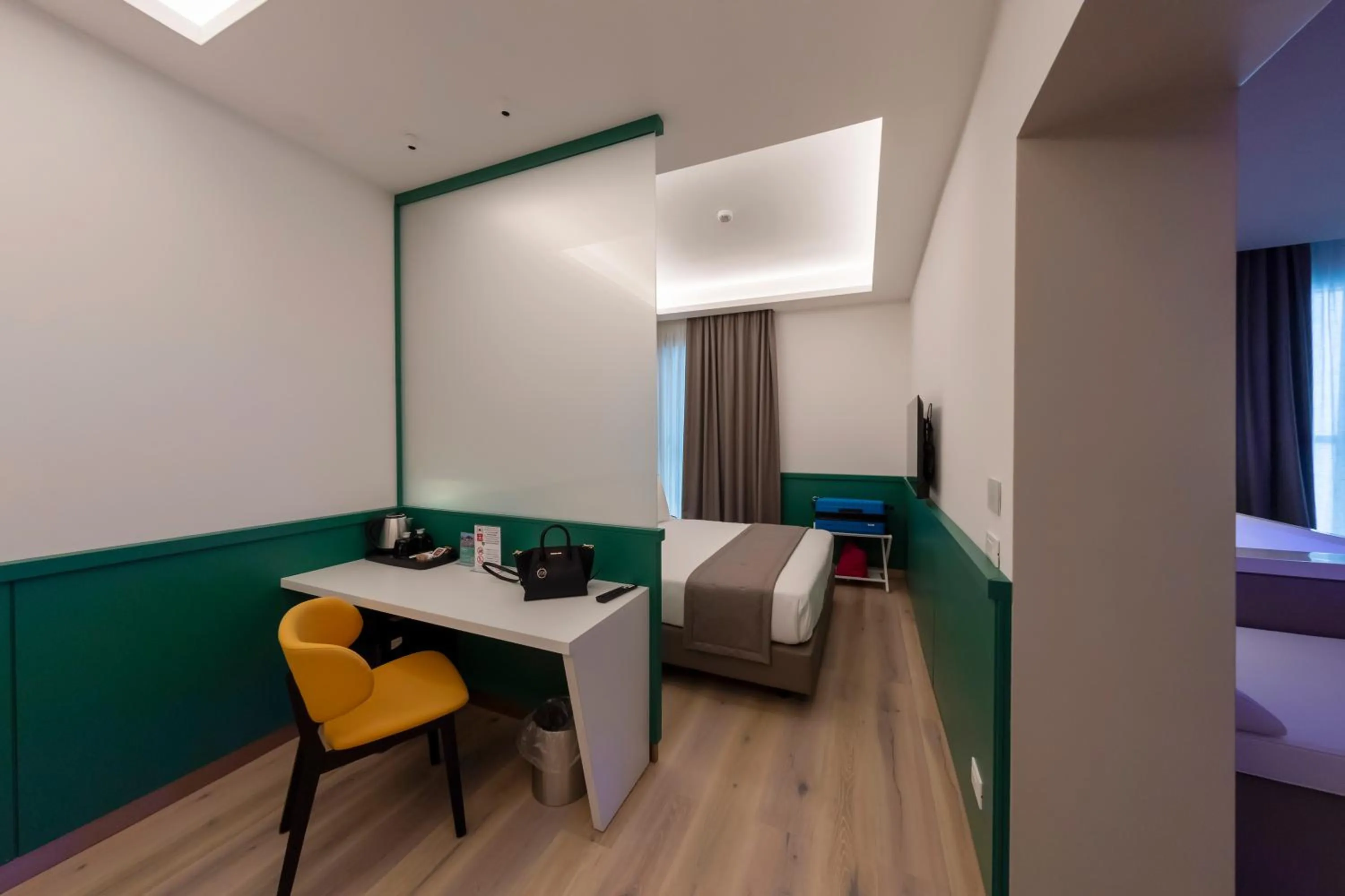 View (from property/room), Bed in Smart Hotel Napoli