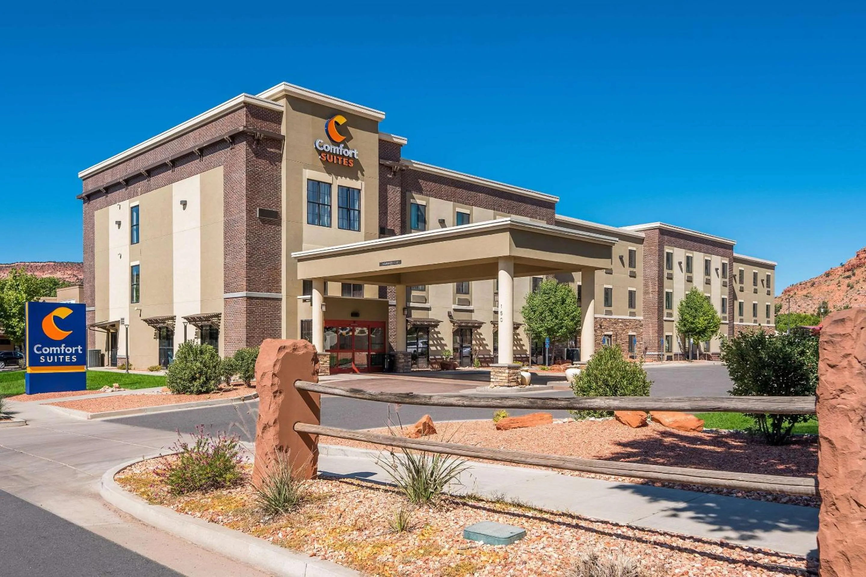 Property building in Comfort Suites Kanab National Park Area